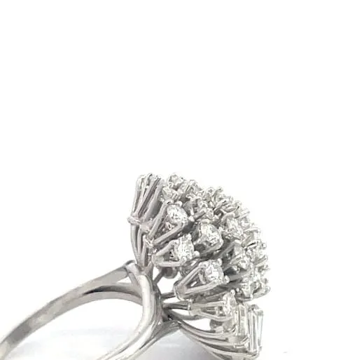 Bague cocktail en or blanc et diamants sold by 58 Facettes product image thumbnail 5