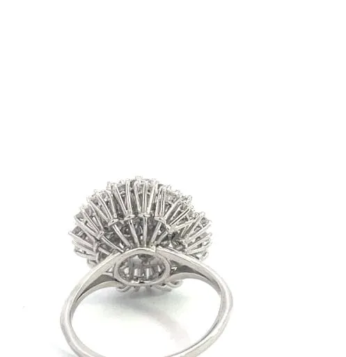 Bague cocktail en or blanc et diamants sold by 58 Facettes product image thumbnail 2