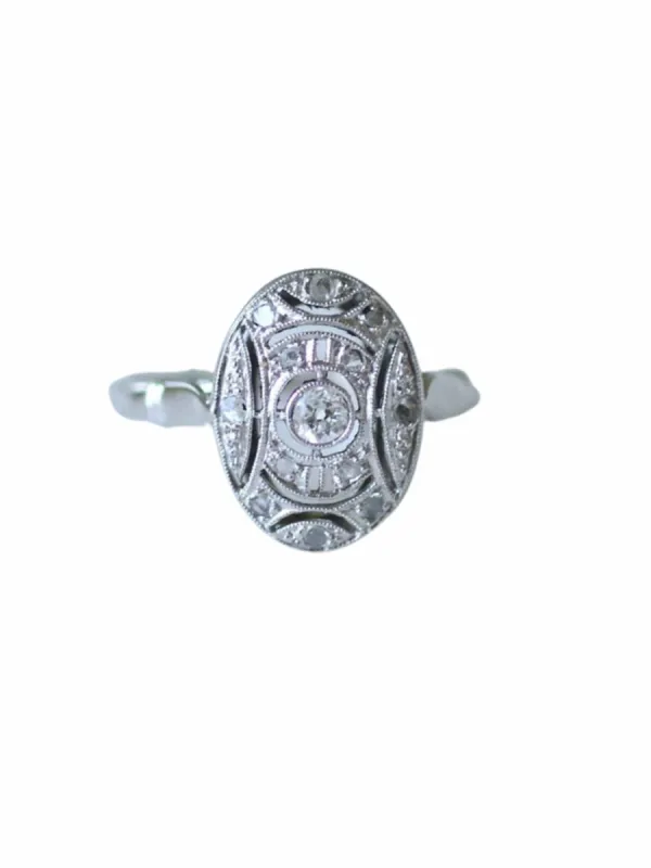 Bague Art Déco ovale diamants sold by 58 Facettes