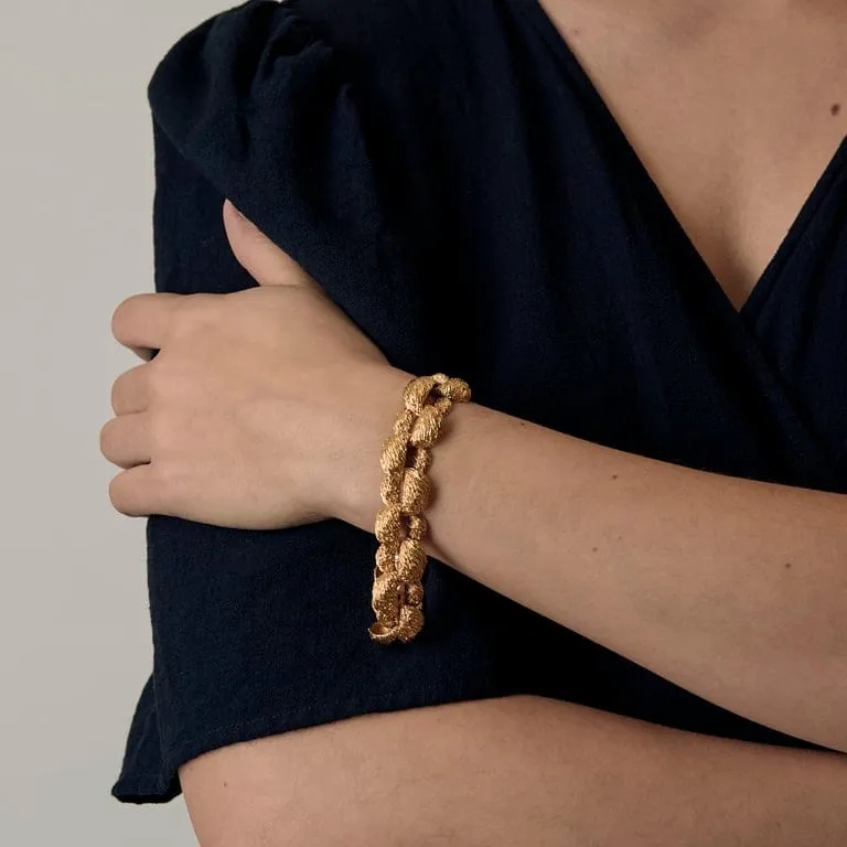 Bracelet en or jaune ciselé sold by 58 Facettes product image thumbnail 2