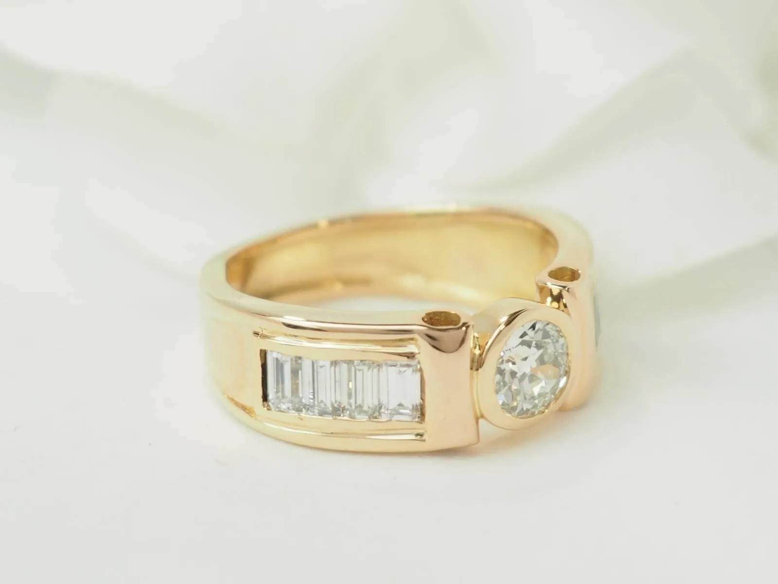 Bague ruban en or jaune 18 ct et diamants sold by 58 Facettes product image thumbnail 4