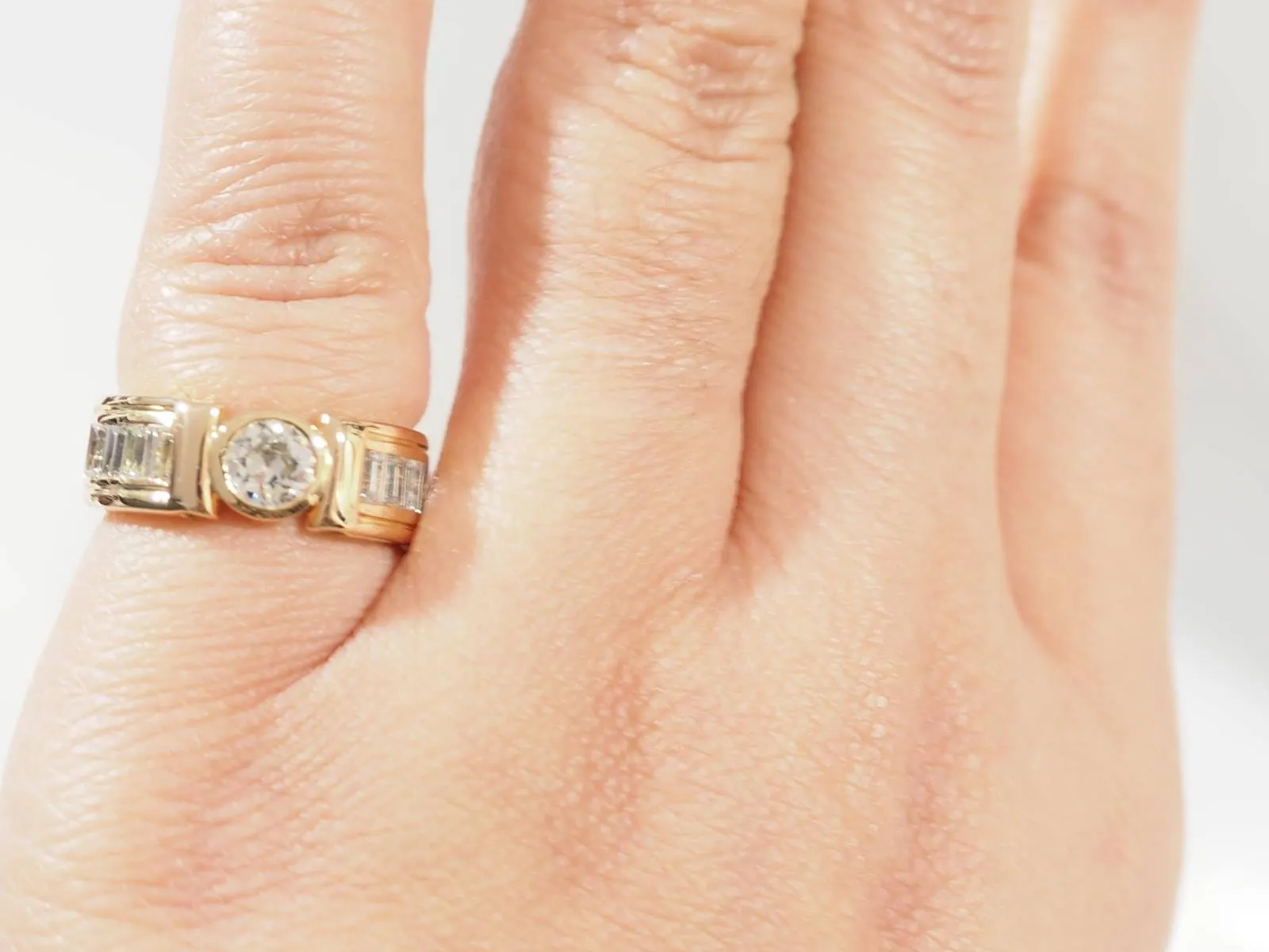 Bague ruban en or jaune 18 ct et diamants sold by 58 Facettes product image thumbnail 2