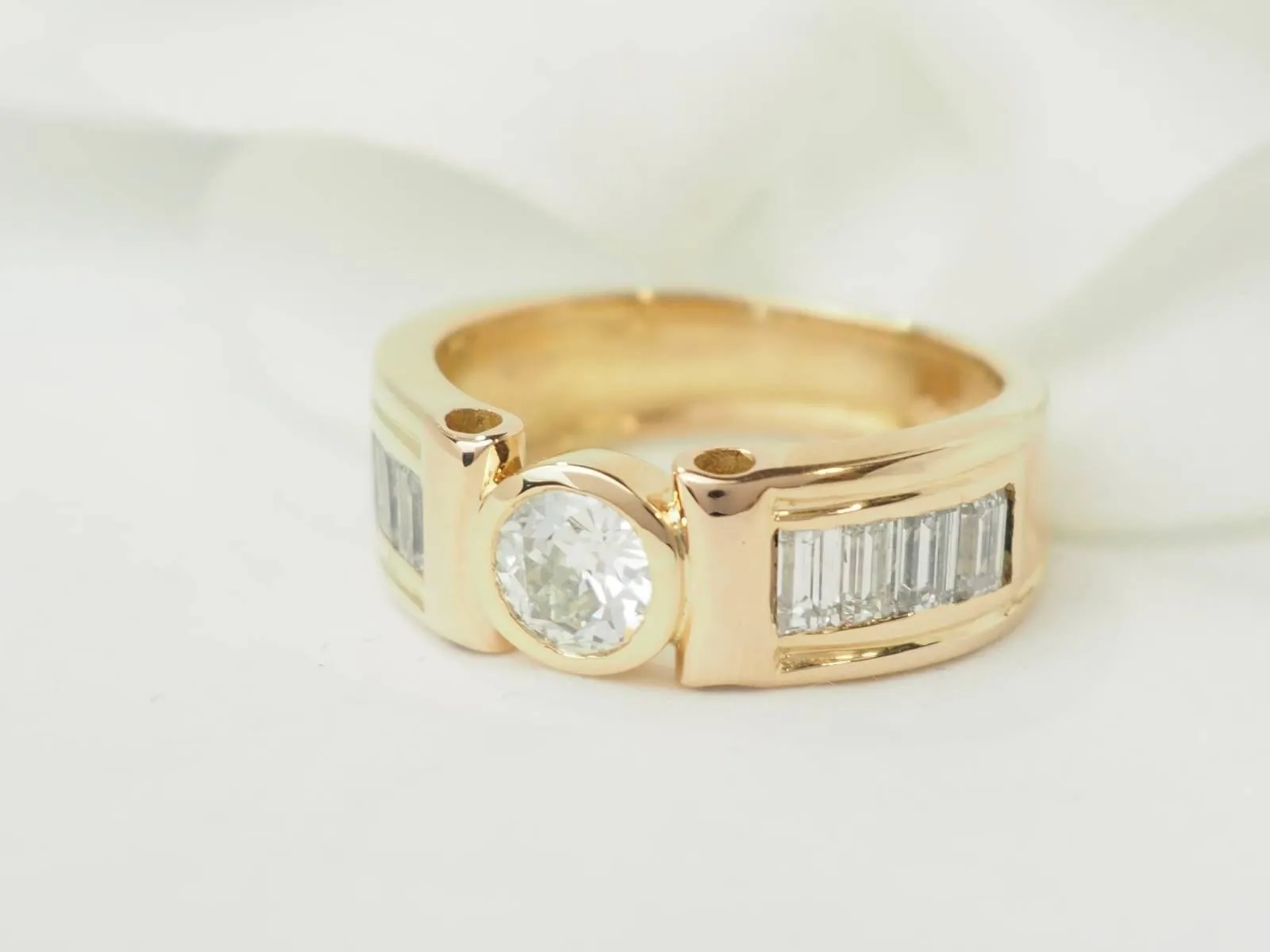 Bague ruban en or jaune 18 ct et diamants sold by 58 Facettes product image thumbnail 3