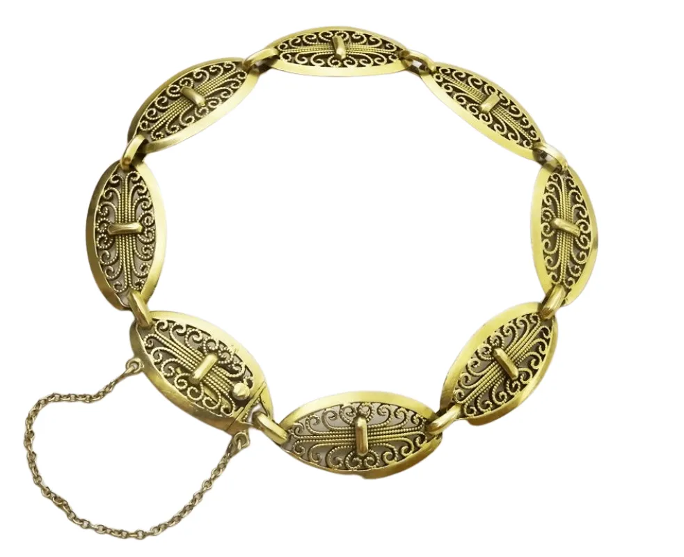 Vintage French 18 karat Gold Filligree bracelet sold by 58 Facettes