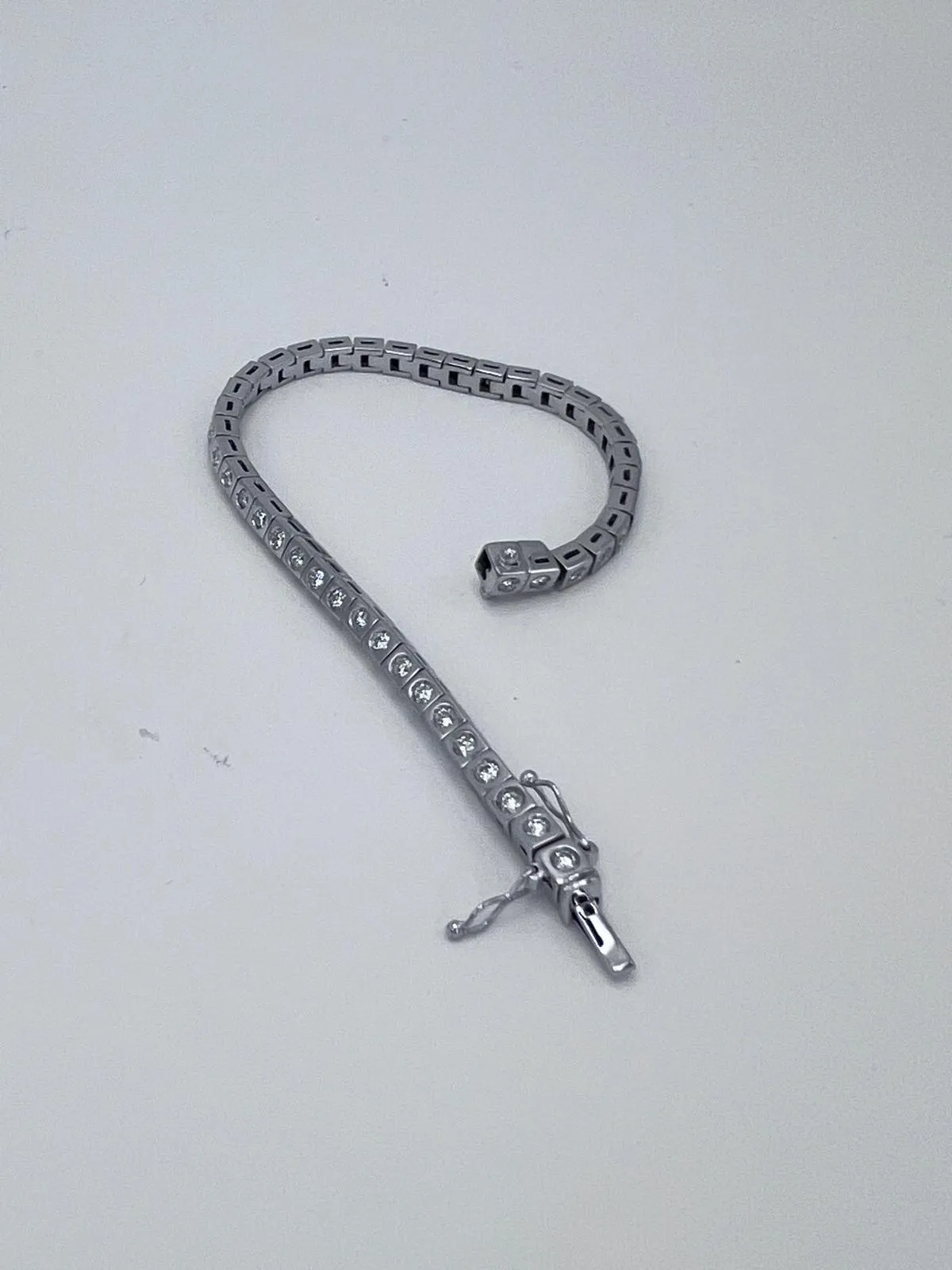 Bracelet Rivière en or blanc avec diamants sold by 58 Facettes product image thumbnail 3