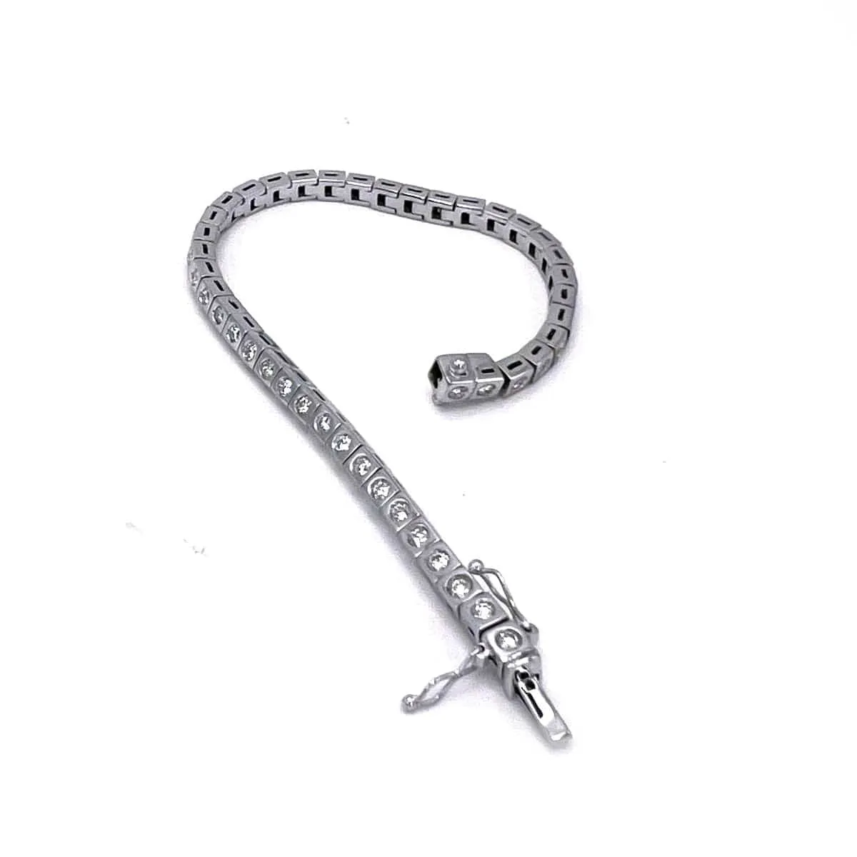 Bracelet Rivière en or blanc avec diamants sold by 58 Facettes