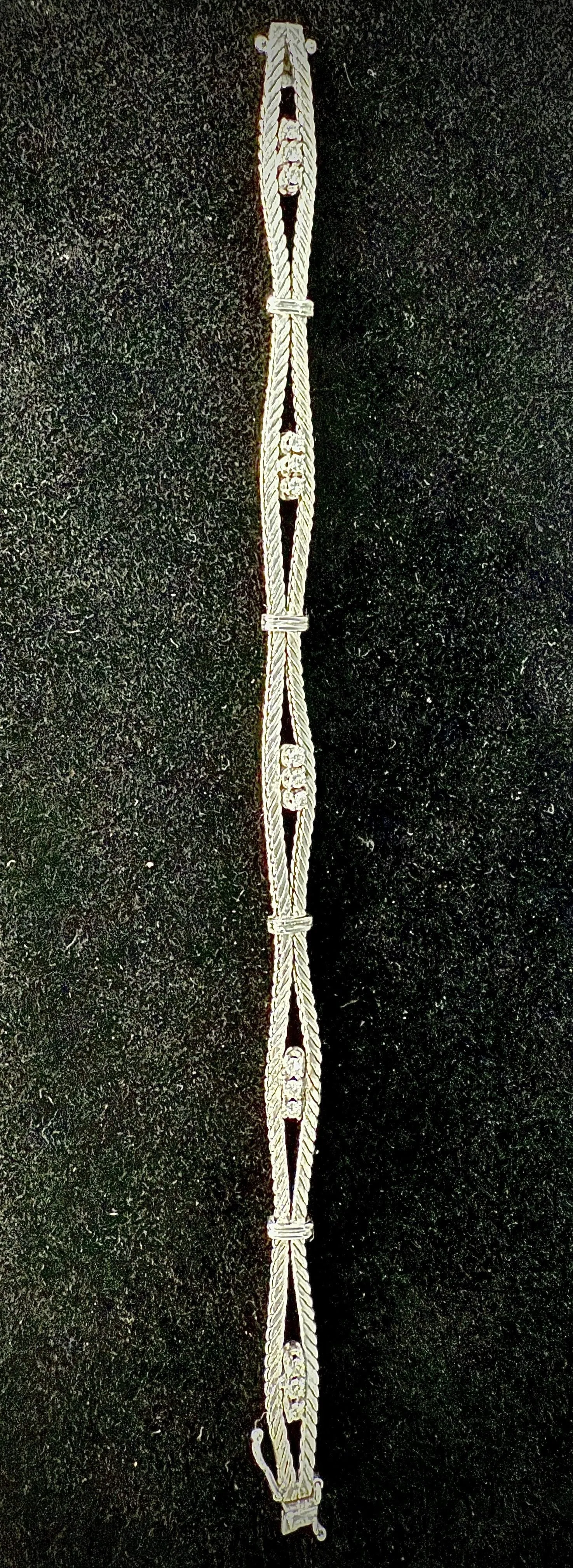 Bracelet or blanc serti de brillants sold by 58 Facettes product image thumbnail 4