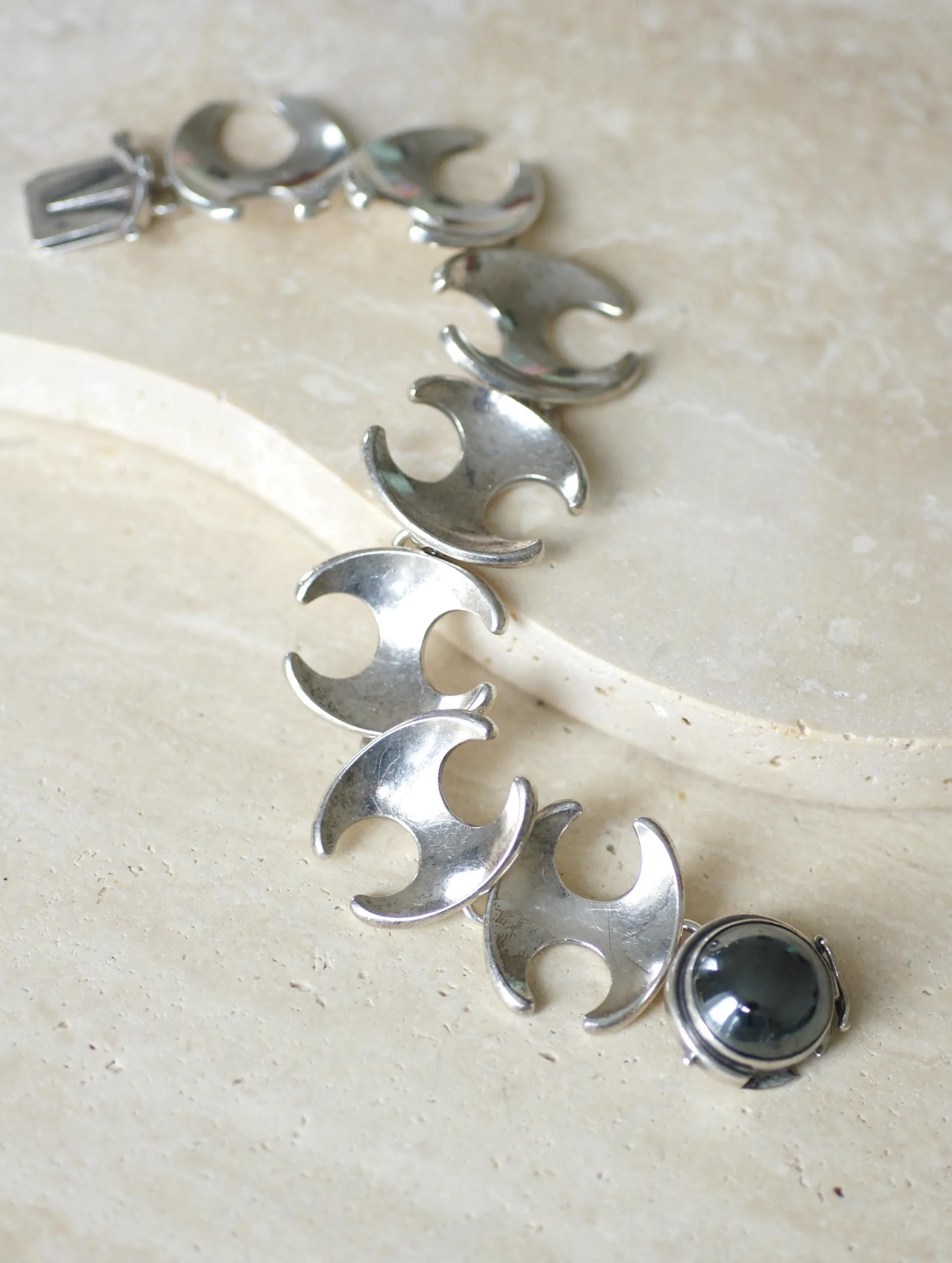 Georg Jensen - Bracelet articulé en argent avec hématite (modèle 130B) sold by 58 Facettes product image thumbnail 4