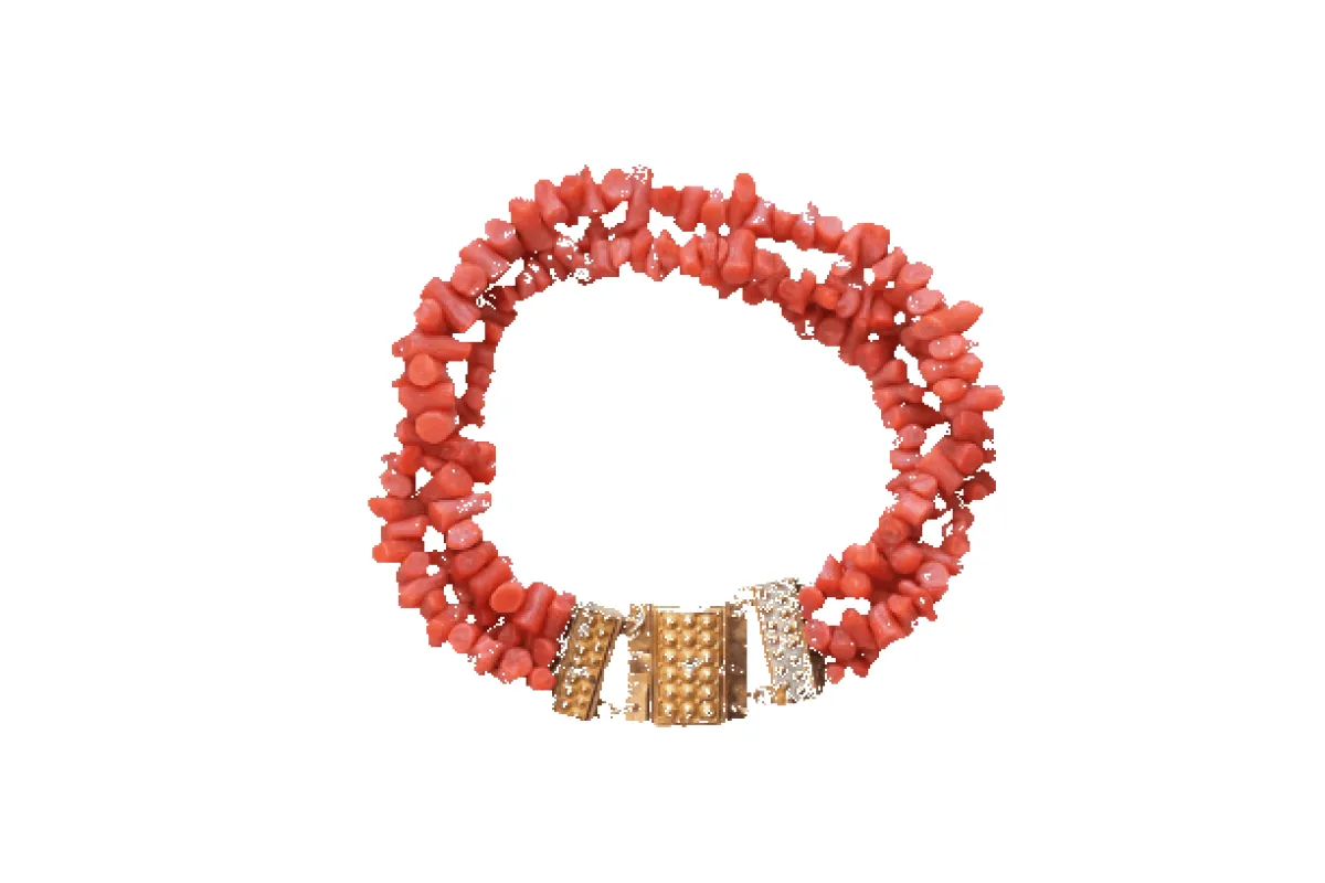 Bracelet - Trois rangs de corail, fermoir en or jaune 18k made by 58 Facettes