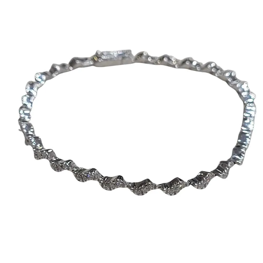 Bracelet en or blanc 18k et diamants taille brillant sold by 58 Facettes