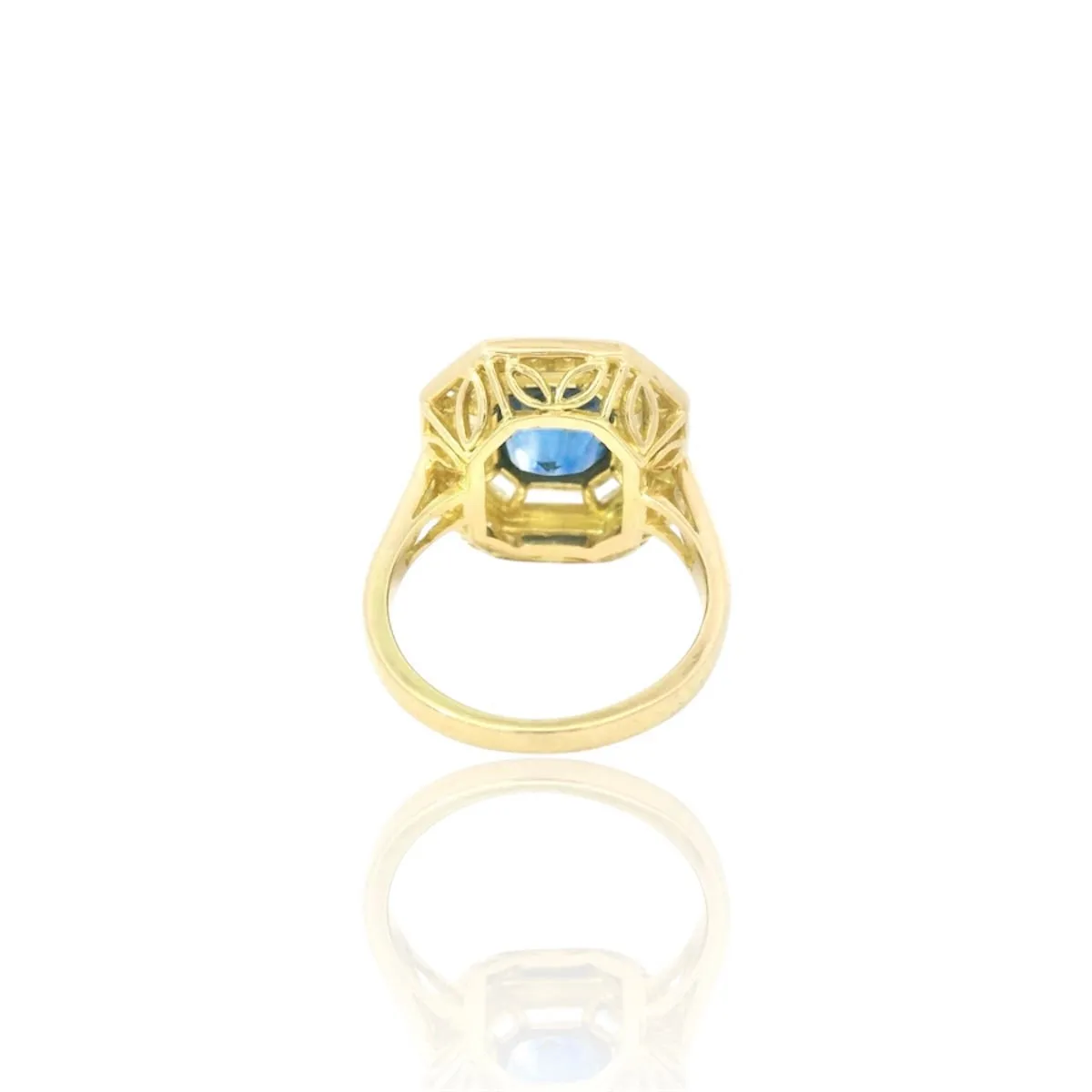 Bague coussin saphir de Ceylan et diamants en or jaune 18k sold by 58 Facettes product image thumbnail 4