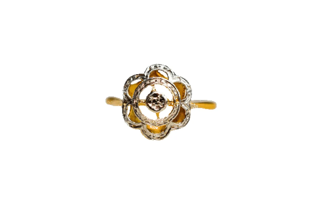 Bague fleur ajourée en or jaune et or blanc 18 carats made by 58 Facettes
