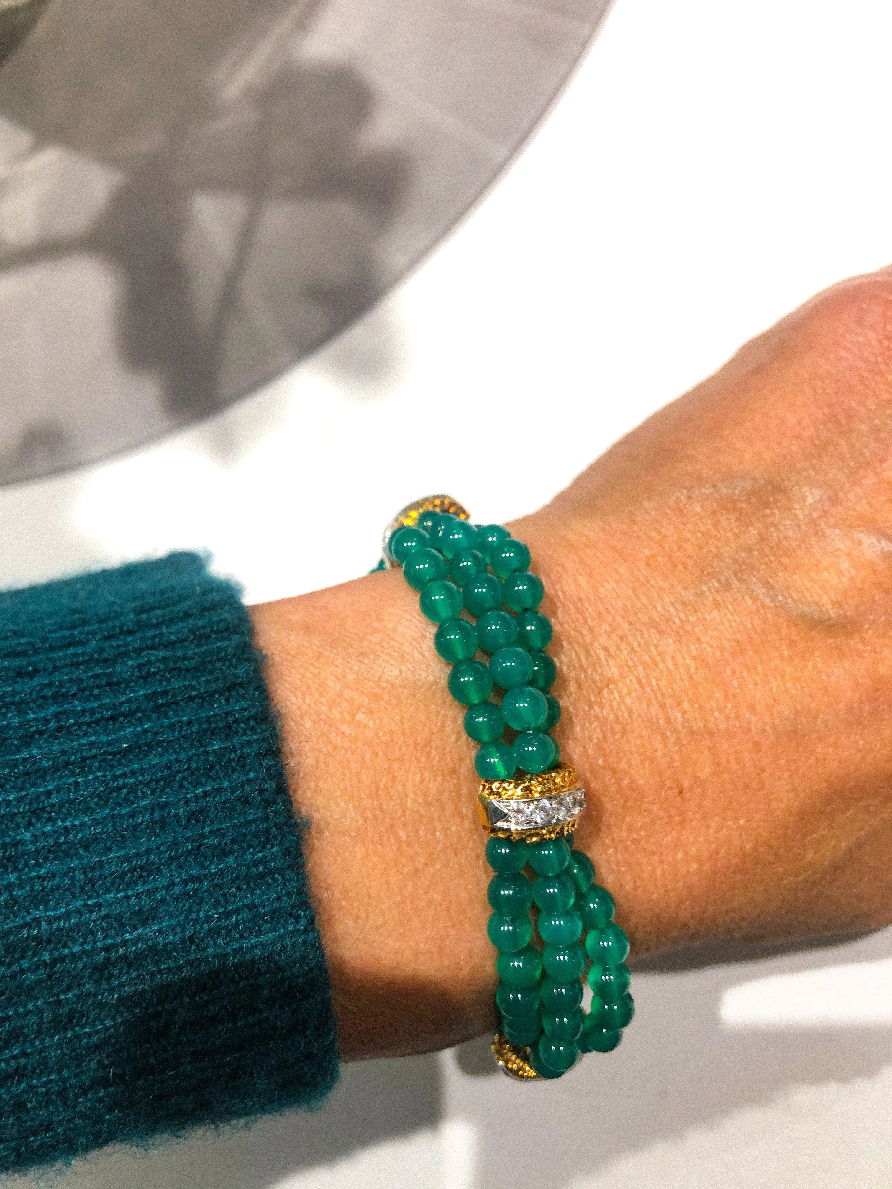 Van Cleef & Arpels - Bracelet en or jaune et chrysoprase pavé de diamants sold by 58 Facettes product image thumbnail 2