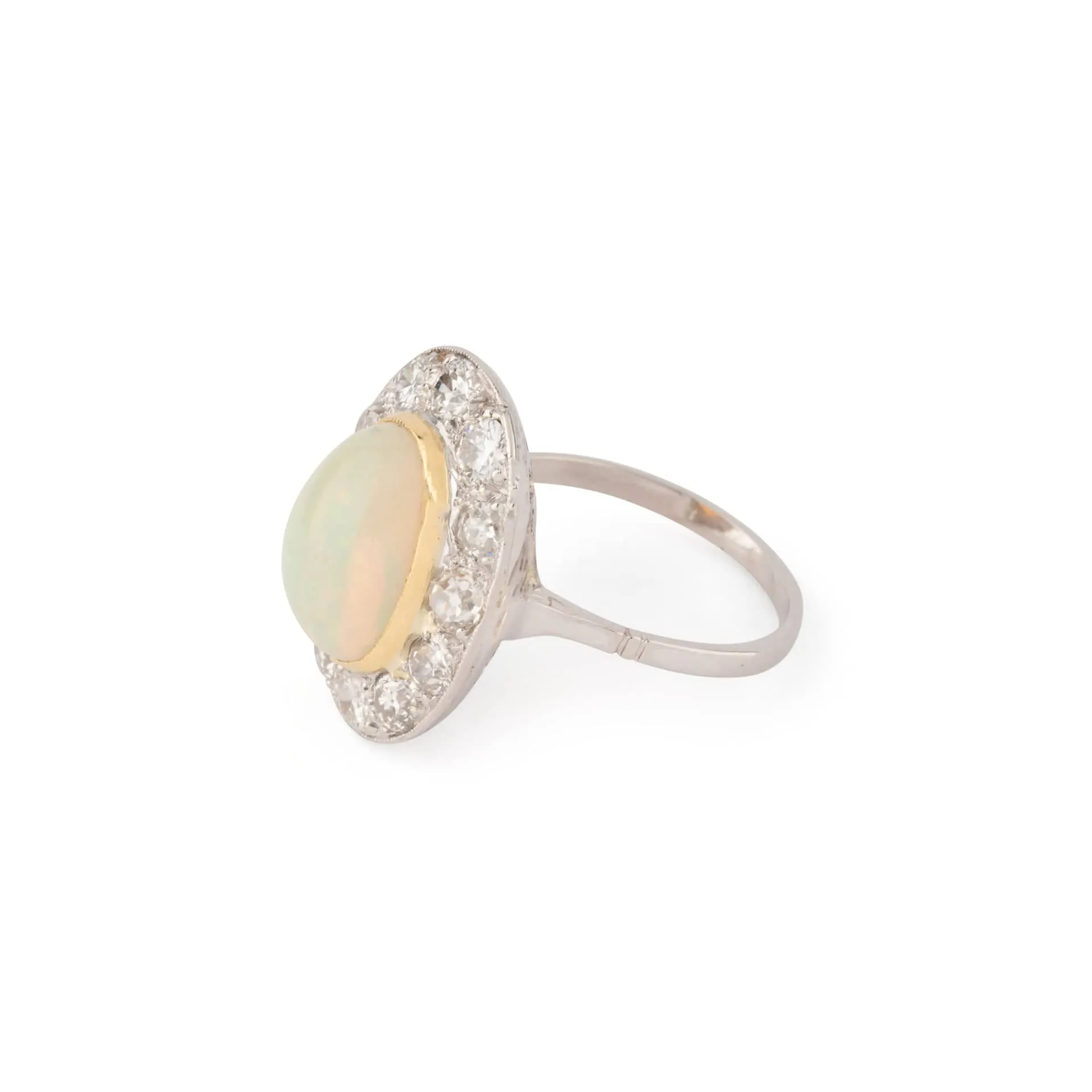 Bague - Bague halo en platine et opale ovale et diamants sold by 58 Facettes product image thumbnail 5