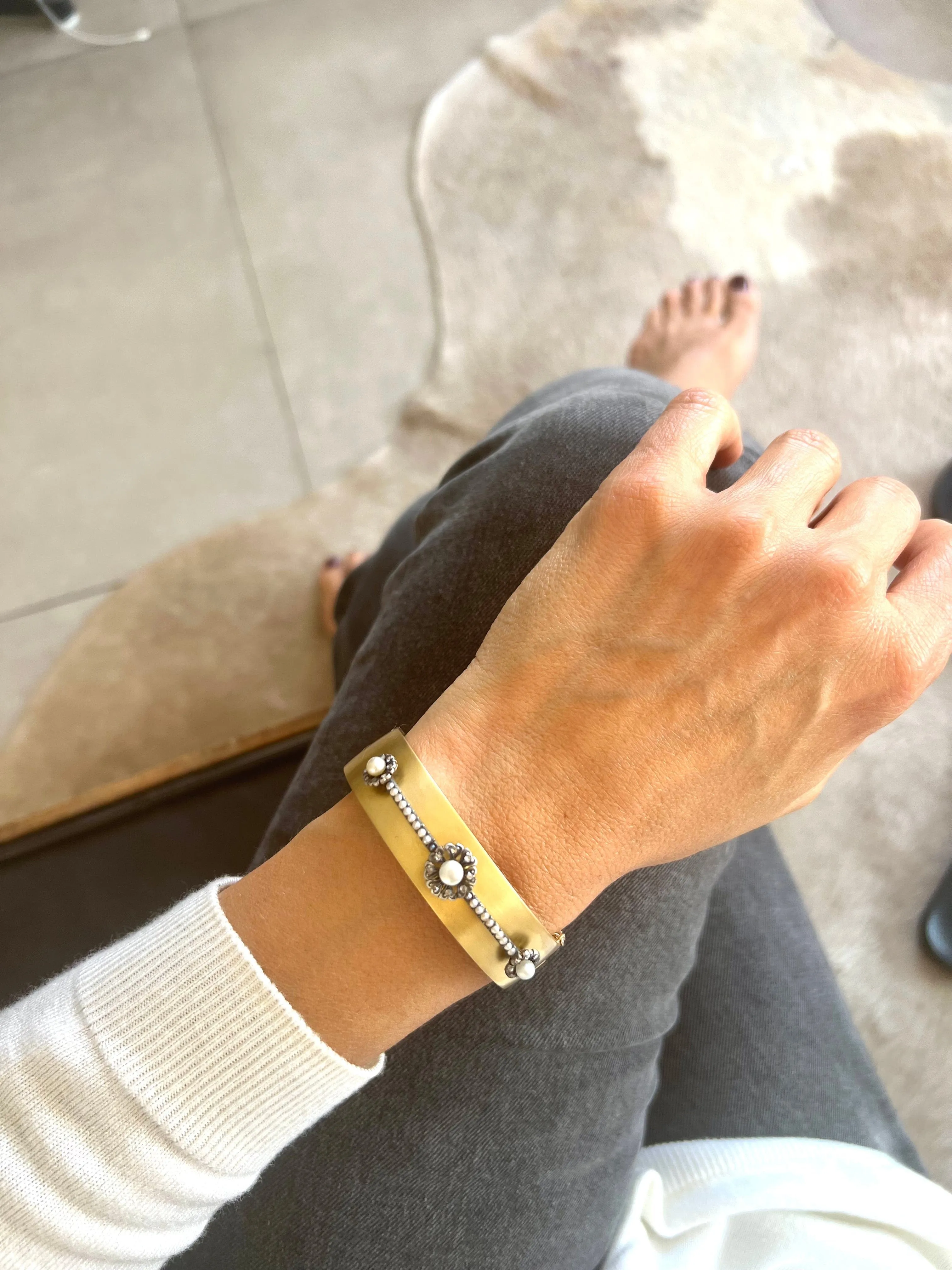 Bracelet jonc Napoléon III en or jaune 18k et perles sold by 58 Facettes product image thumbnail 3