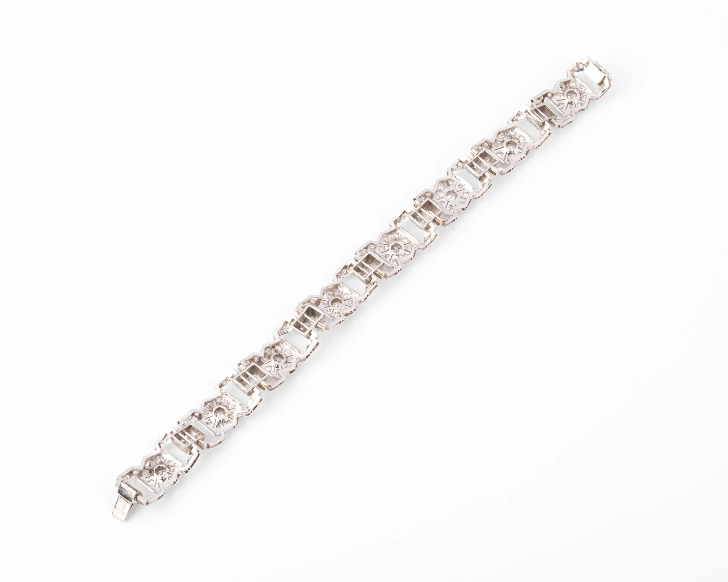 Bracelet motifs octogonaux en platine et or gris et diamants sold by 58 Facettes product image thumbnail 3