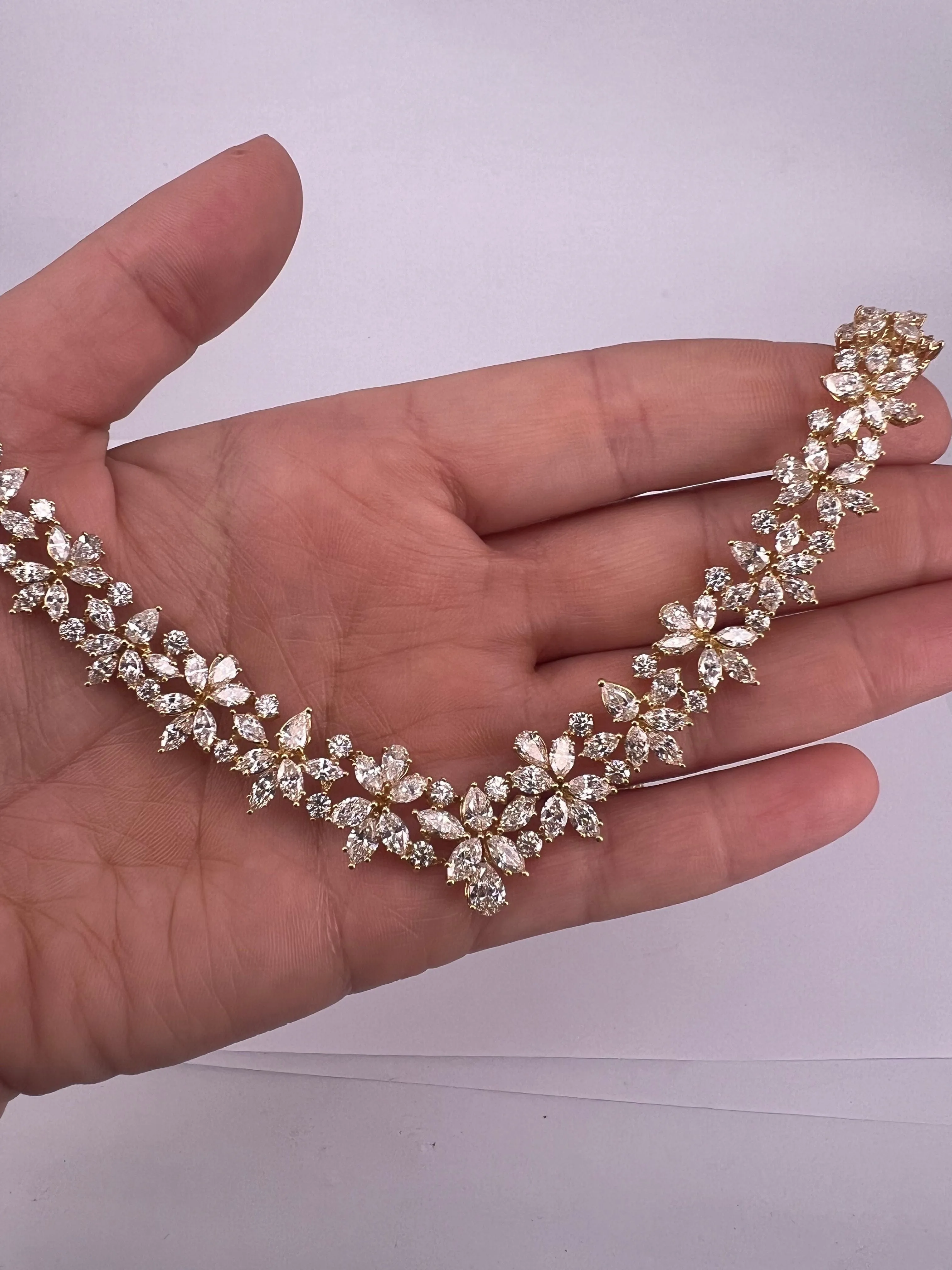 High-end yellow gold Diamond Cocktail necklace sold by 58 Facettes product image thumbnail 4