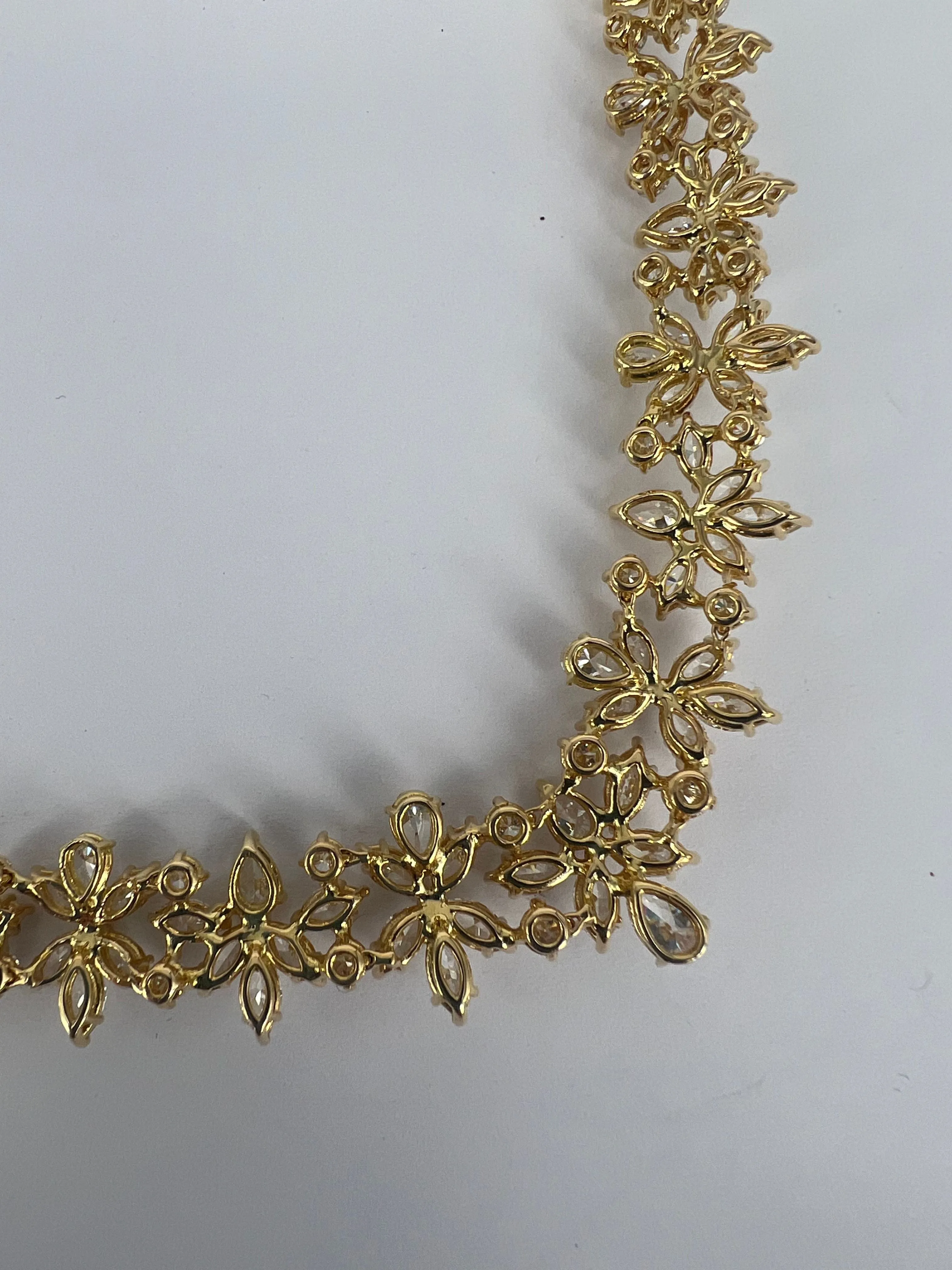 High-end yellow gold Diamond Cocktail necklace sold by 58 Facettes product image thumbnail 5