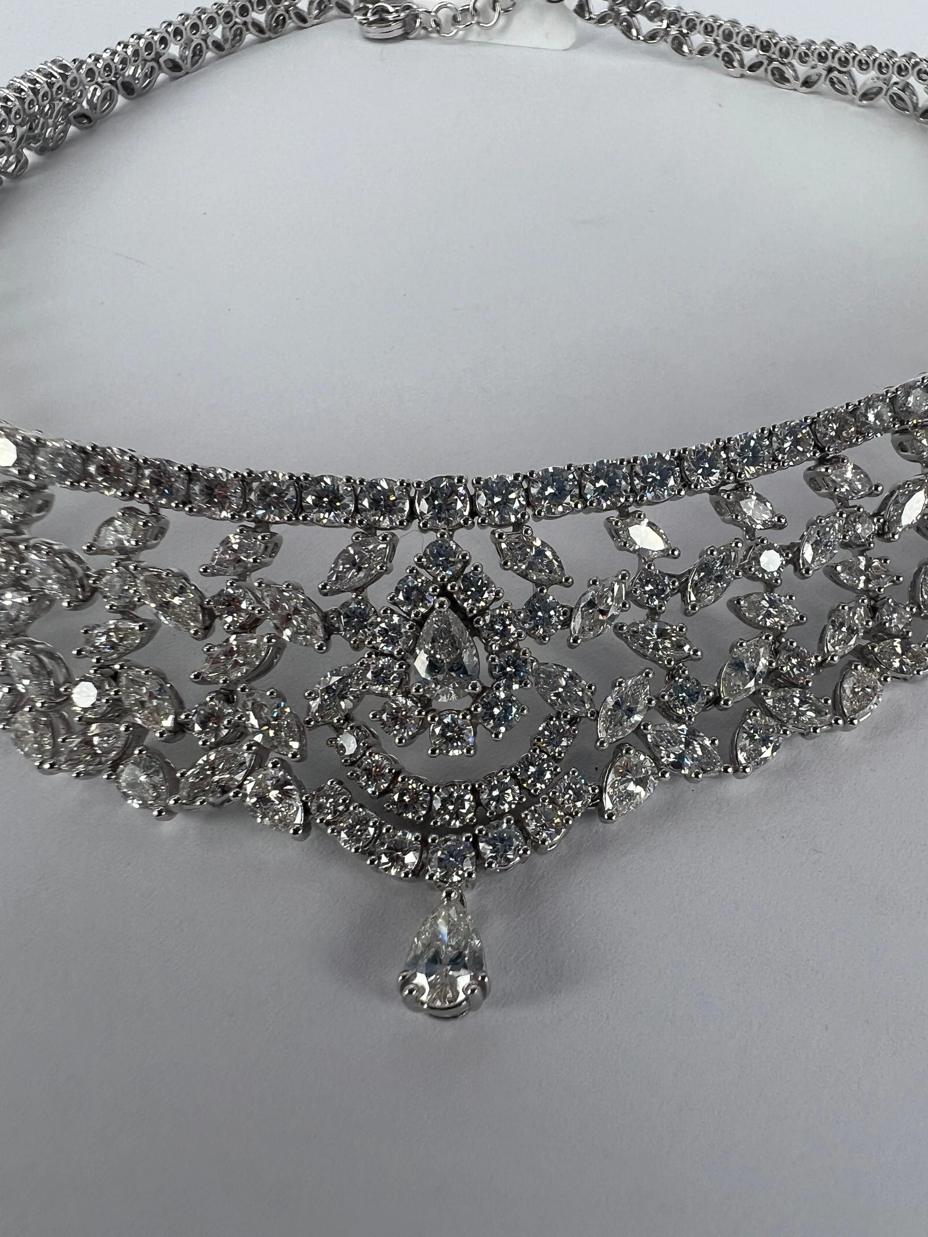 Princess high-end diamond necklace sold by 58 Facettes product image thumbnail 3