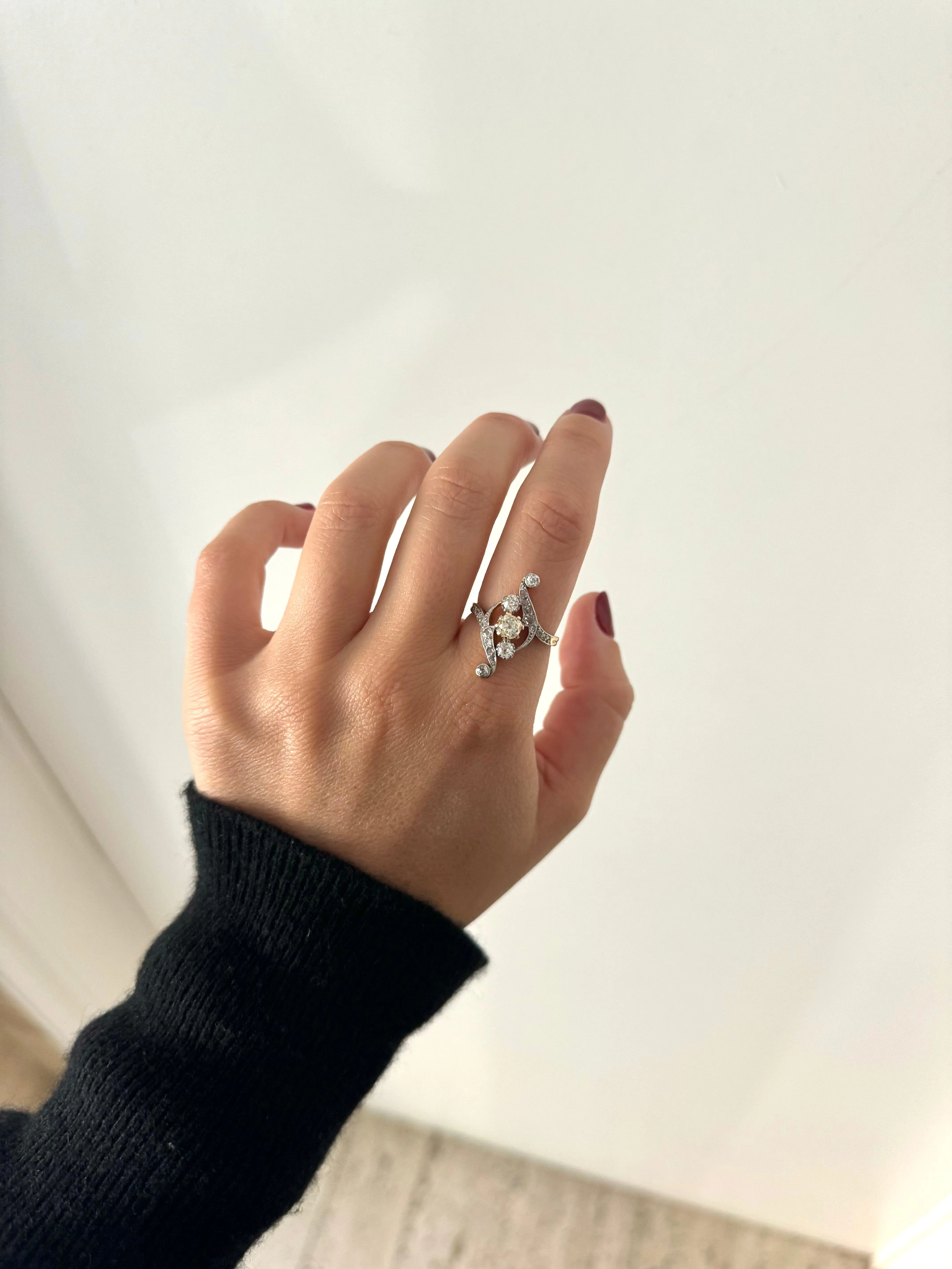 Bague Belle Époque en diamants, diamant jaune 0,55 ct sold by 58 Facettes product image thumbnail 2