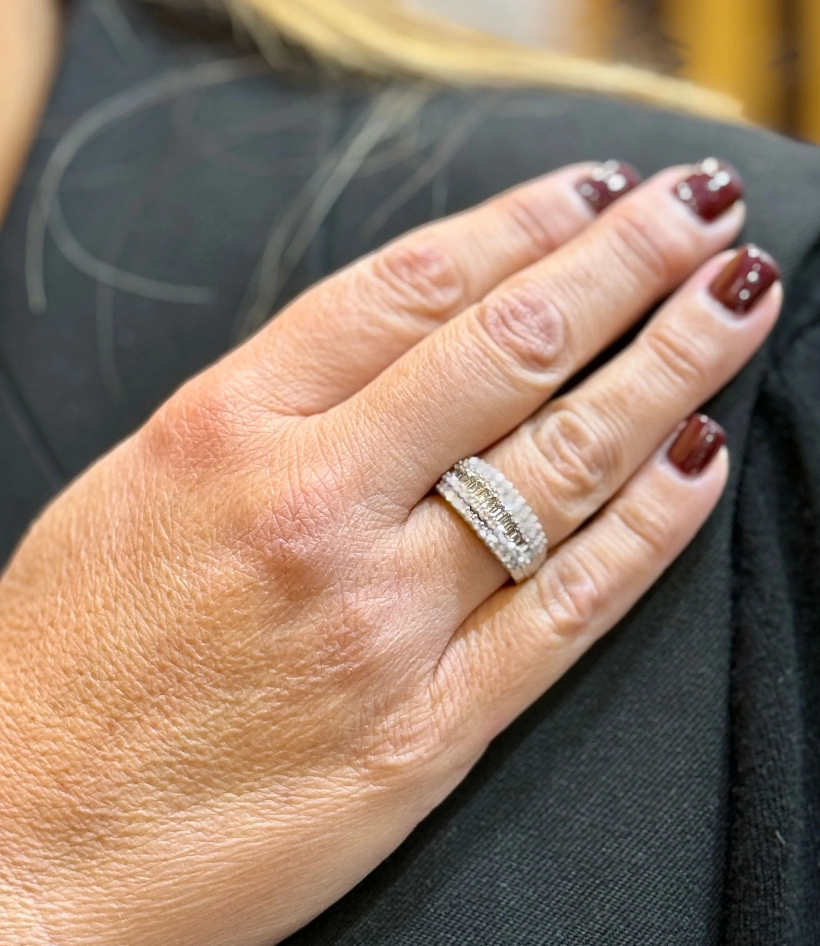 Bague bandeau en or blanc 18 carats et diamants sold by 58 Facettes product image thumbnail 5