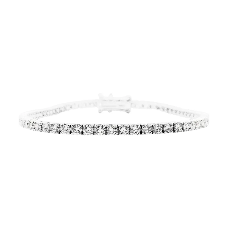 Bracelet ligne, or blanc et diamants. sold by 58 Facettes