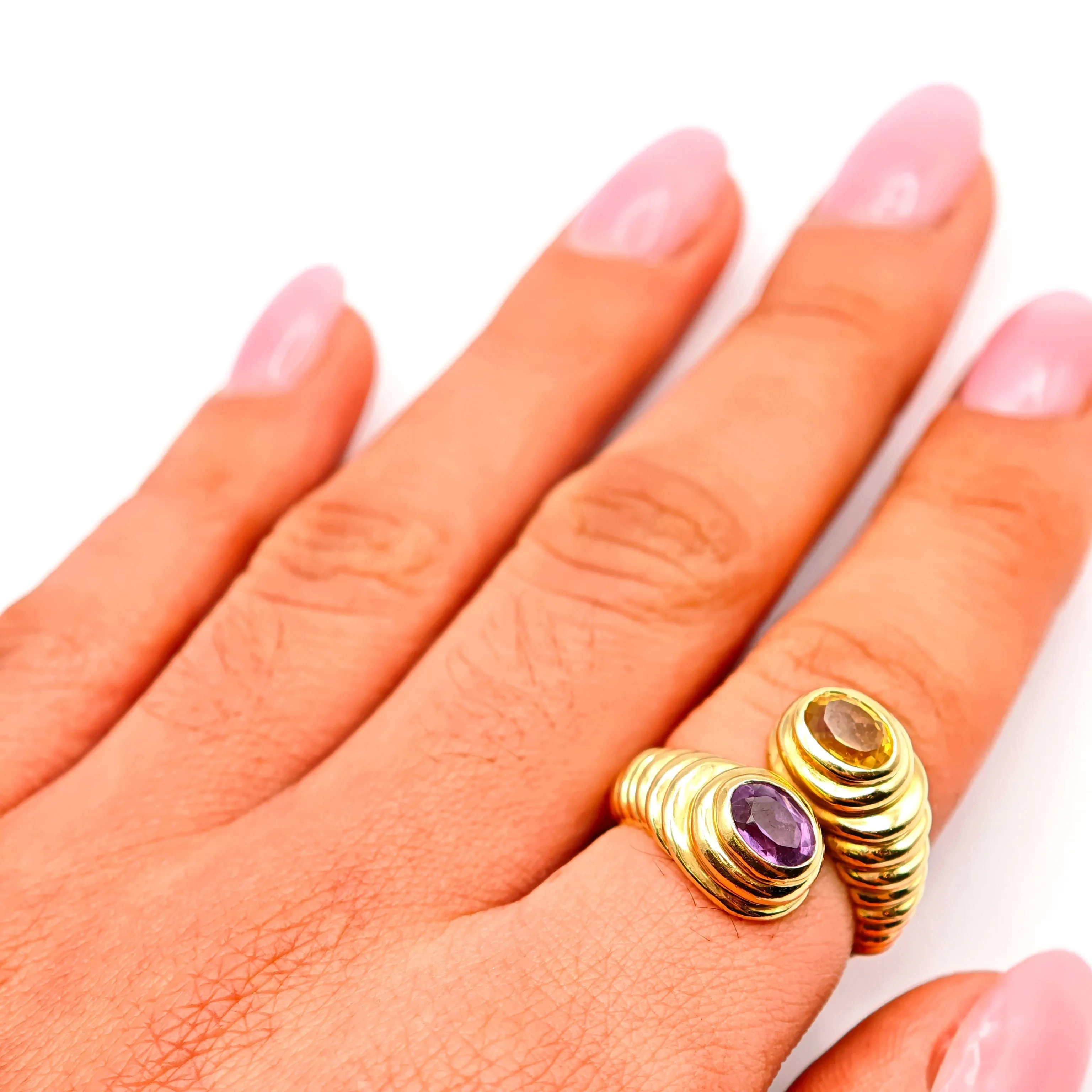 Bague vintage en or jaune 18 carats, citrine et améthyste sold by 58 Facettes product image thumbnail 2