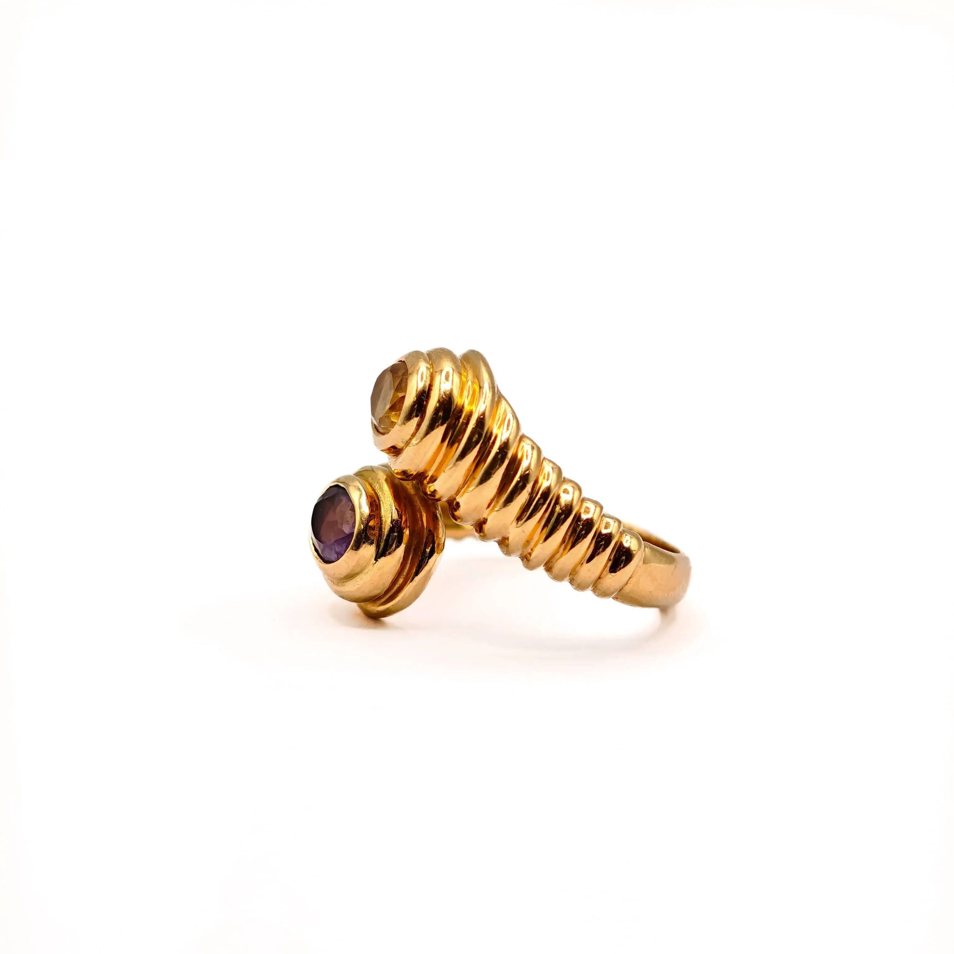 Bague vintage en or jaune 18 carats, citrine et améthyste sold by 58 Facettes product image thumbnail 3
