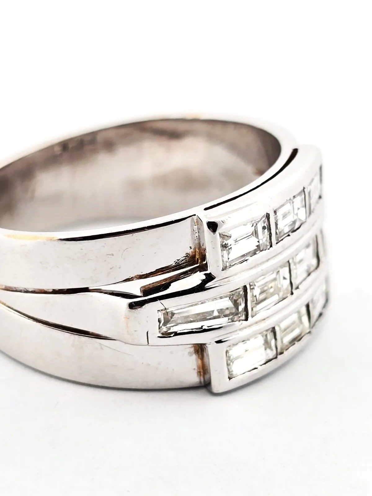 Bague en or blanc sertie de diamants taille baguette sold by 58 Facettes product image thumbnail 4