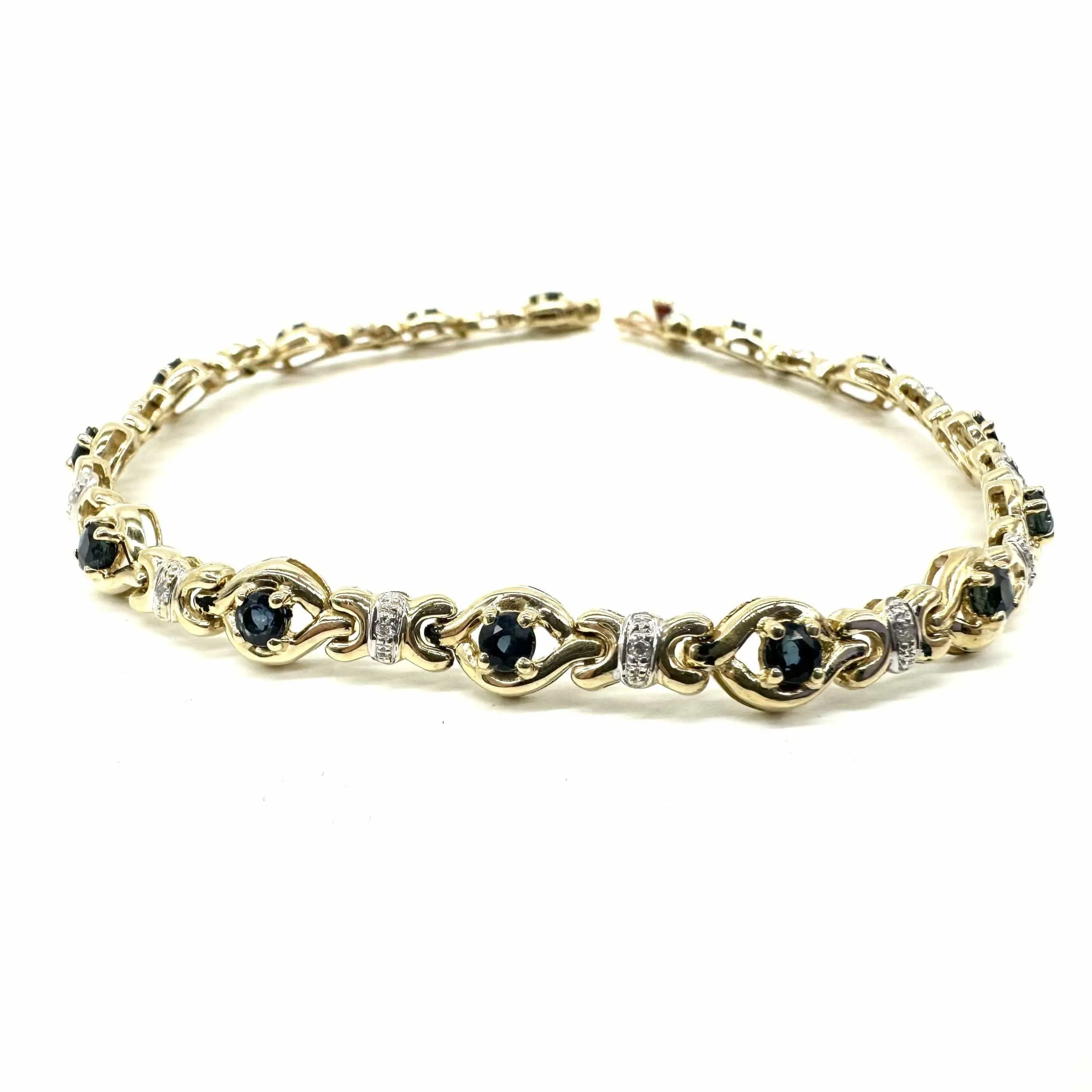 Bracelet en or jaune 18K avec saphirs et diamants sold by 58 Facettes product image thumbnail 3