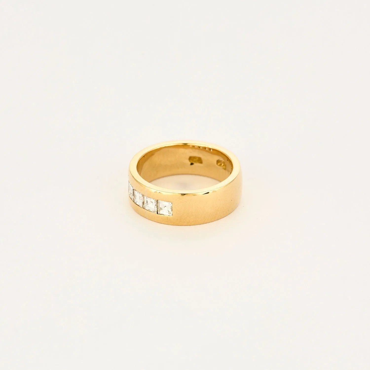 Bague bandeau en or jaune 18 carats et diamants taille princesse sold by 58 Facettes product image thumbnail 3