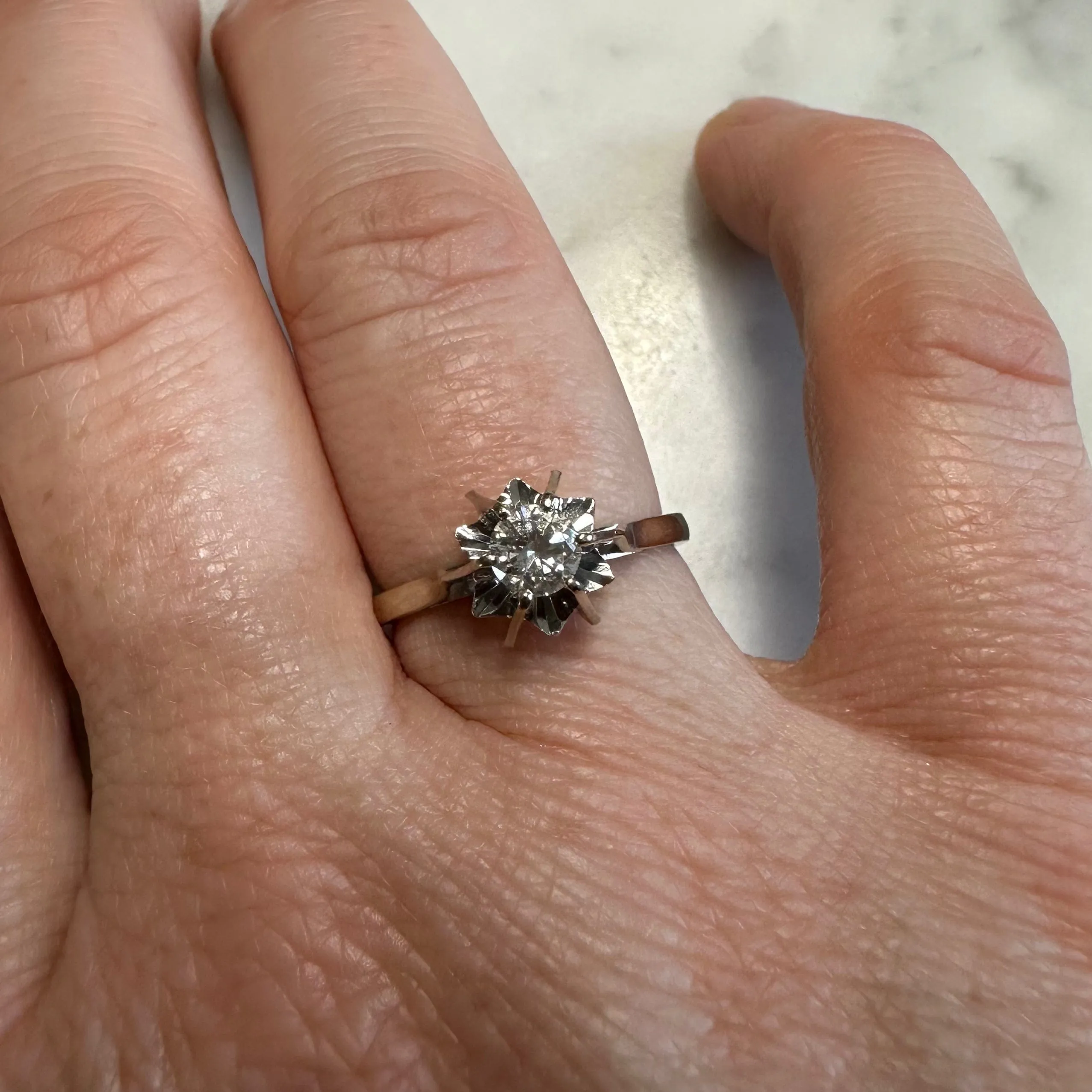 Bague solitaire en or gris rosé 18k et diamant 0,35 ct sold by 58 Facettes product image thumbnail 2