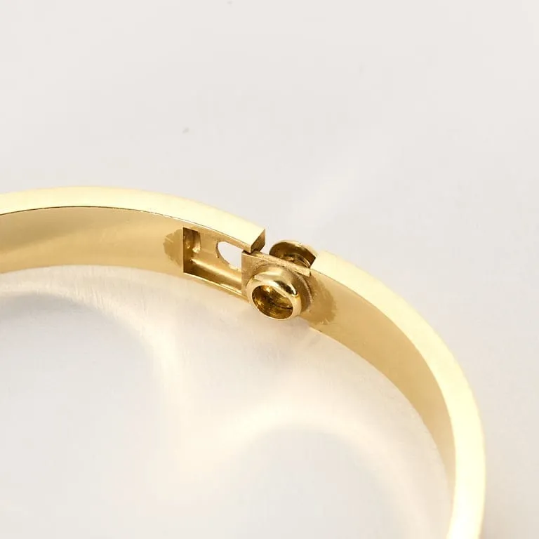 Cartier - Love Classique - Bracelet en or jaune sold by 58 Facettes product image thumbnail 4