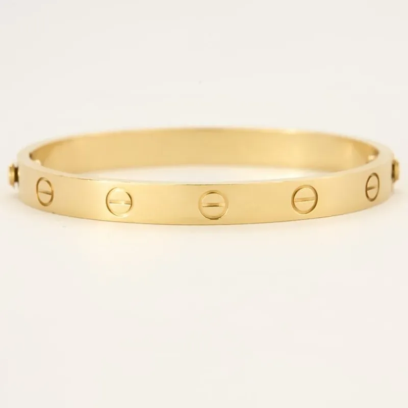 Cartier - Love Classique - Bracelet en or jaune sold by 58 Facettes