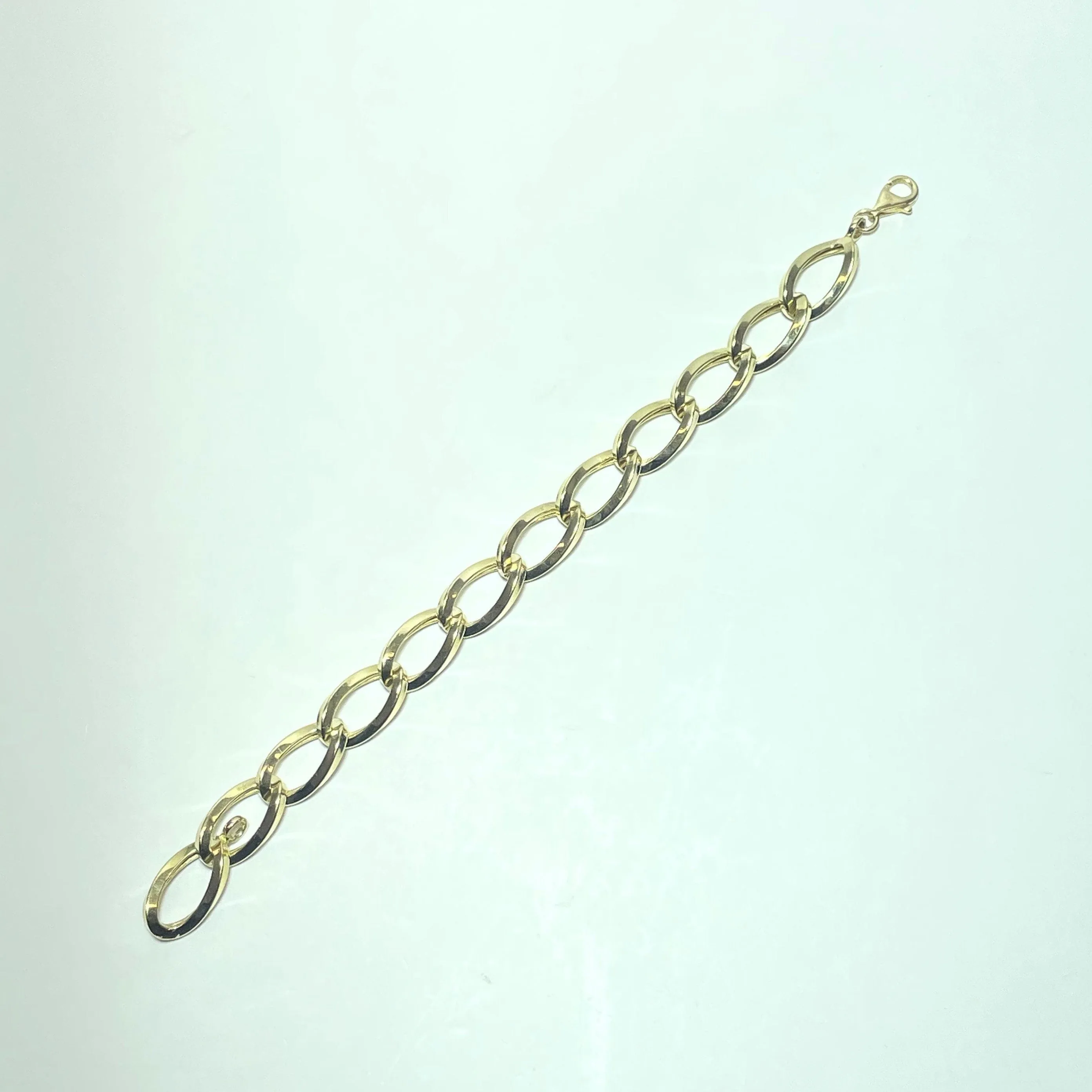 Bracelet maille ovale large en or jaune 14 carats 7,80 g sold by 58 Facettes product image thumbnail 2