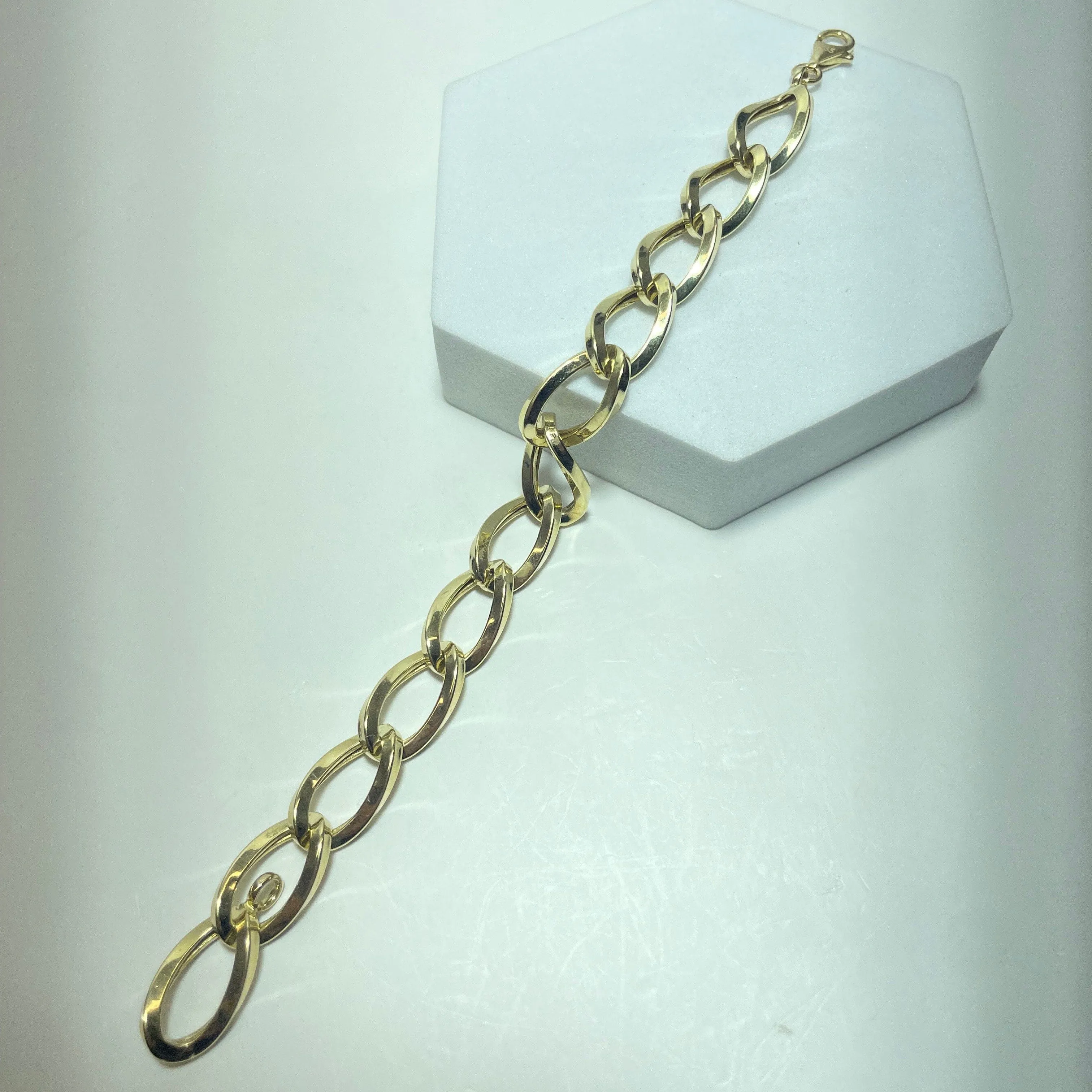 Bracelet maille ovale large en or jaune 14 carats 7,80 g sold by 58 Facettes product image thumbnail 3