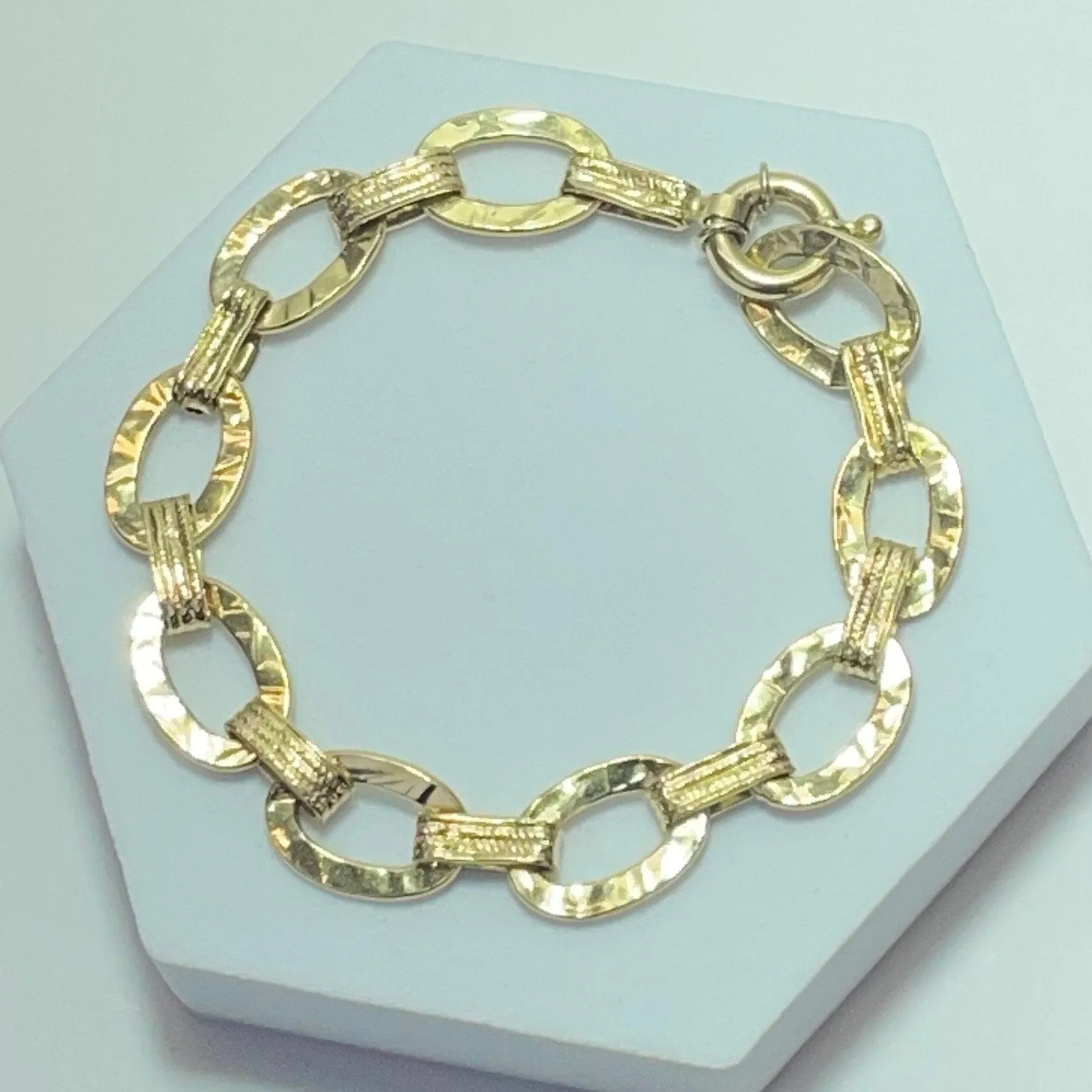 Bracelet à grosse maille en or jaune 18 carats 5,71 g sold by 58 Facettes product image thumbnail 3