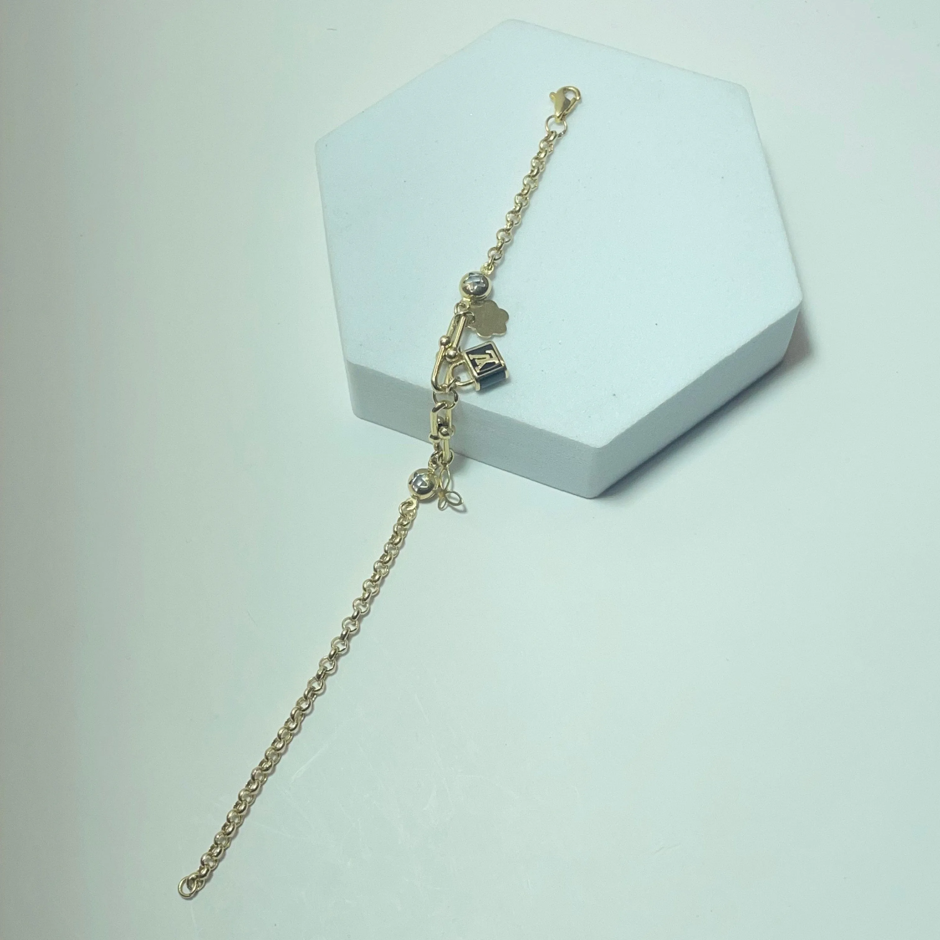 Bracelet en or jaune 14 carats 4,55 g sold by 58 Facettes product image thumbnail 3