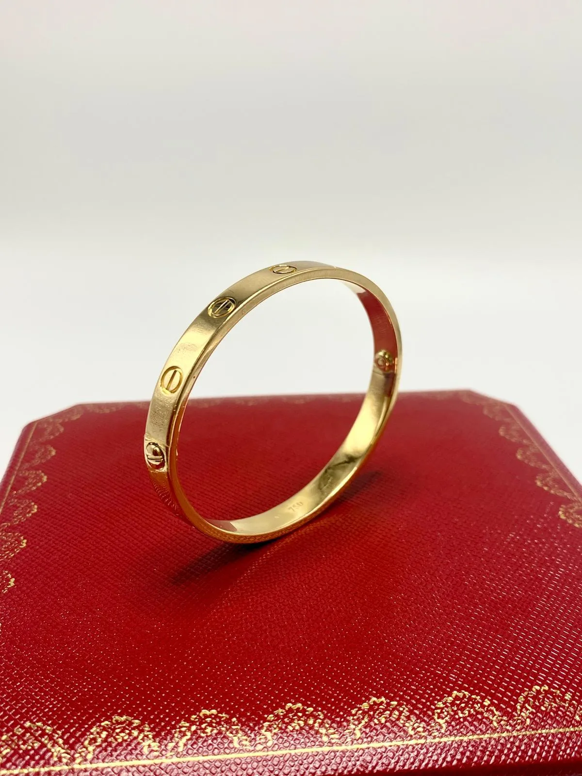 Cartier Love - Bracelet classique en or 18k taille 16 sold by 58 Facettes product image thumbnail 5