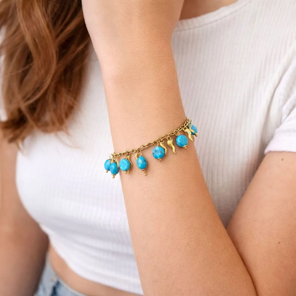 Bracelet en or jaune avec perles turquoise et breloques décoratives sold by 58 Facettes product image thumbnail 2