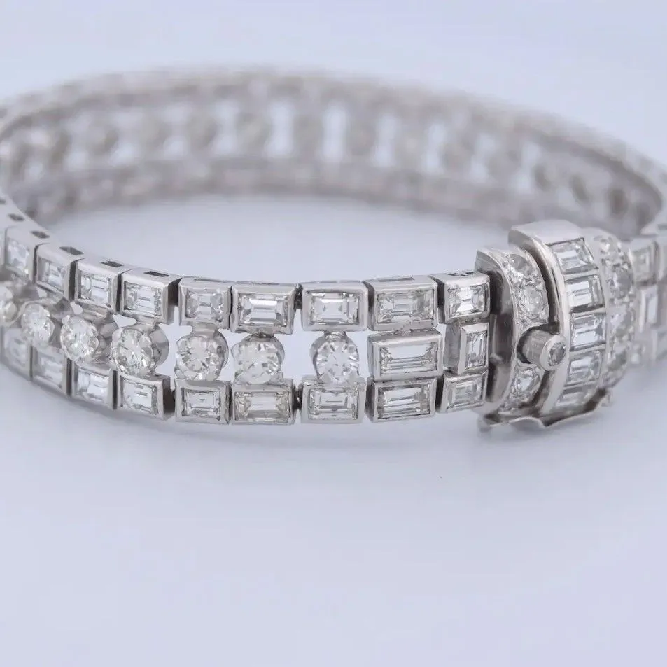 Bracelet vintage en platine 950 et diamants (18,50 ct) sold by 58 Facettes product image thumbnail 2