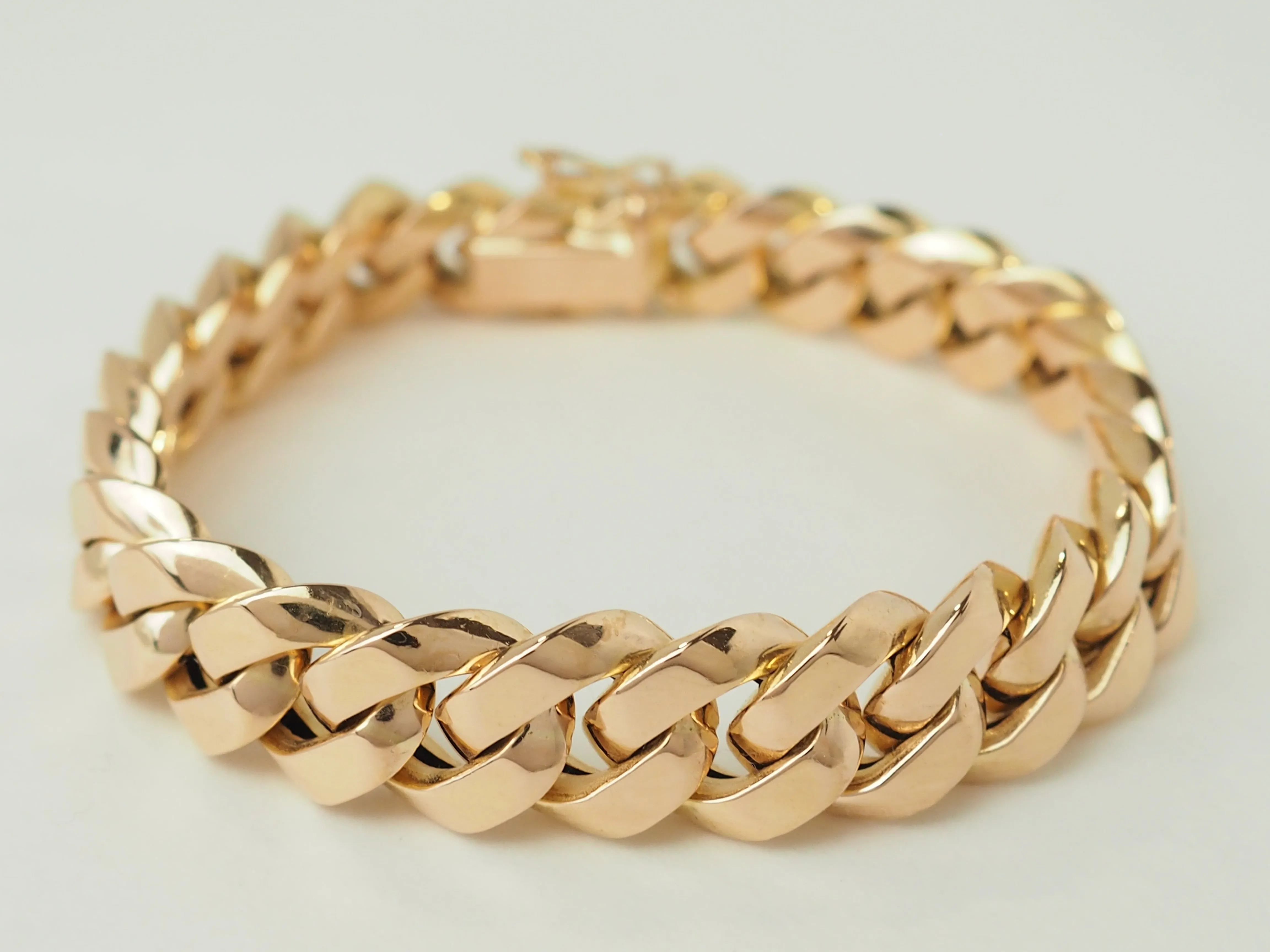 Bracelet vintage maille gourmette en or rose 18 ct sold by 58 Facettes product image thumbnail 4