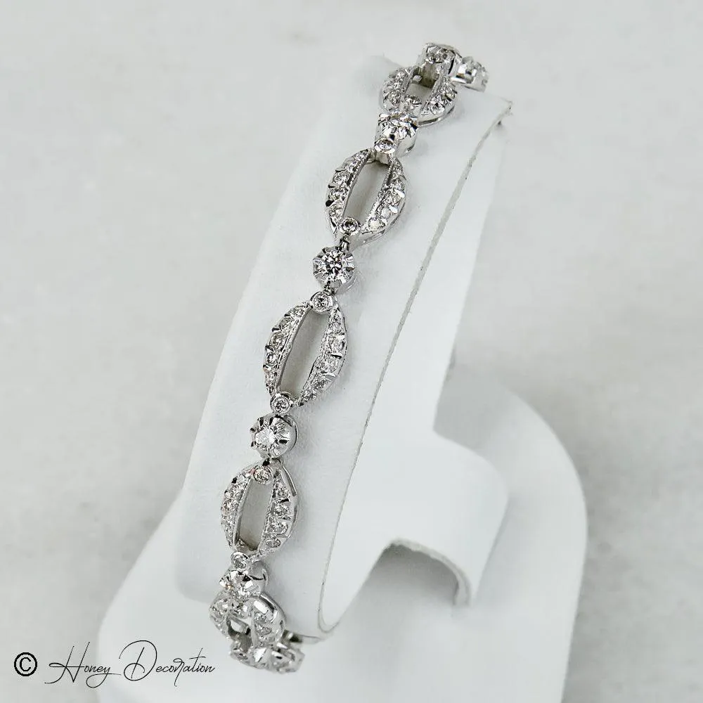Bracelet en or blanc 750 serti de 156 diamants (1,1 ct) sold by 58 Facettes product image thumbnail 4