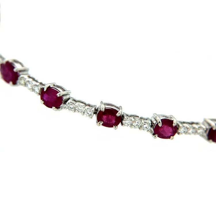 Guidetti - Bracelet en or blanc avec diamants et rubis sold by 58 Facettes product image thumbnail 3