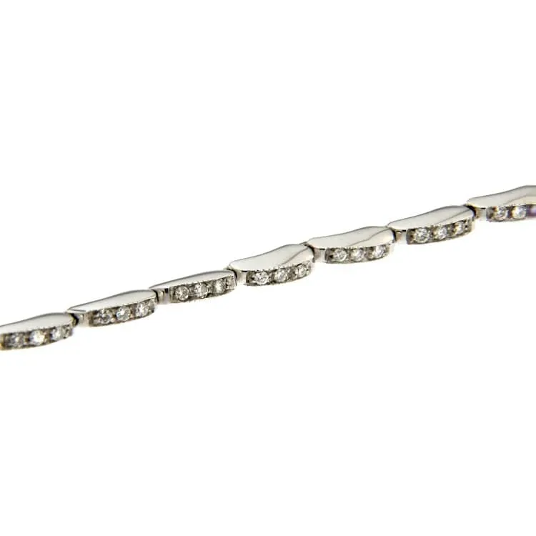 Guidetti - Bracelet tennis en or blanc avec diamants sold by 58 Facettes product image thumbnail 2