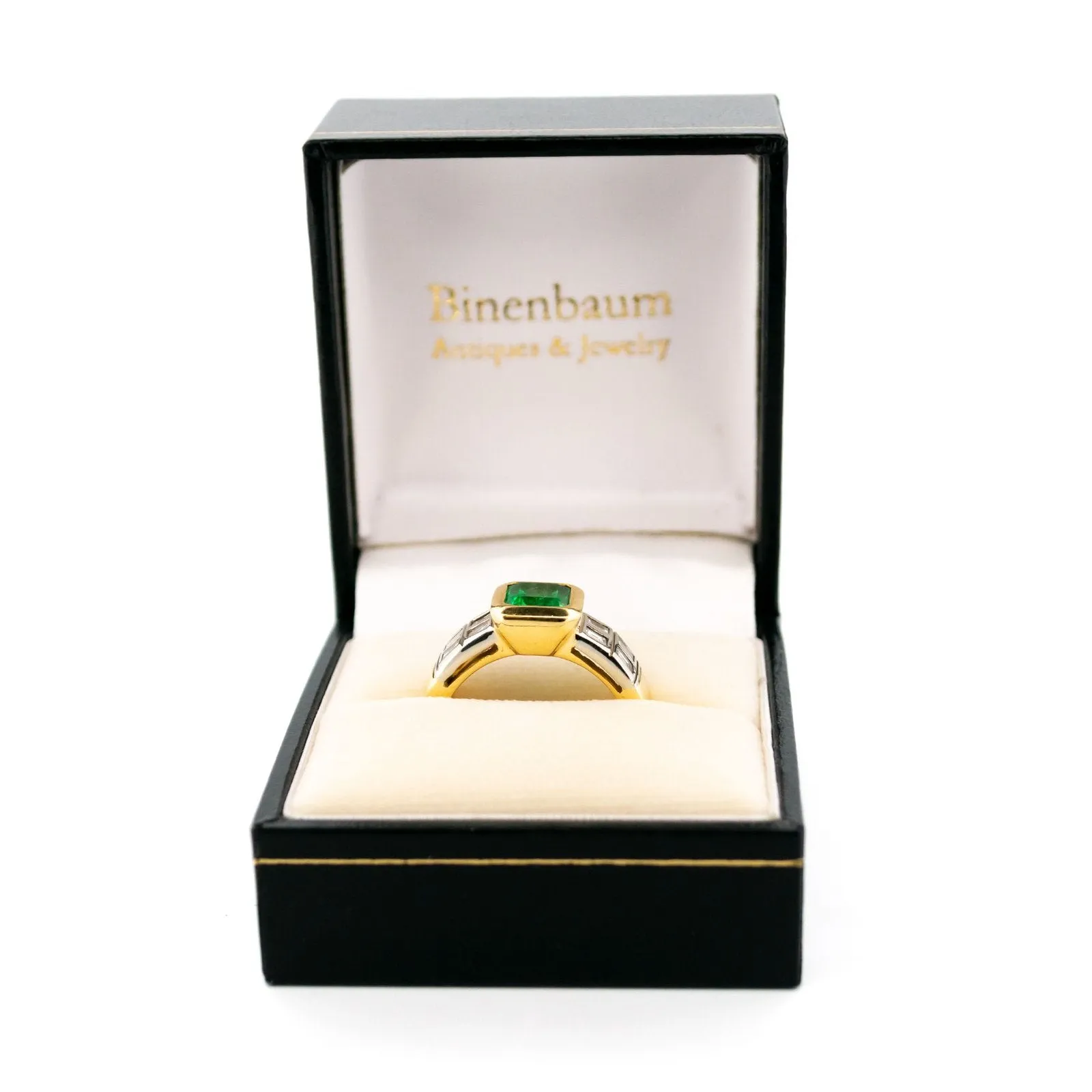 Bague vintage en or jaune et blanc 18k avec émeraude et diamants sold by 58 Facettes product image thumbnail 4