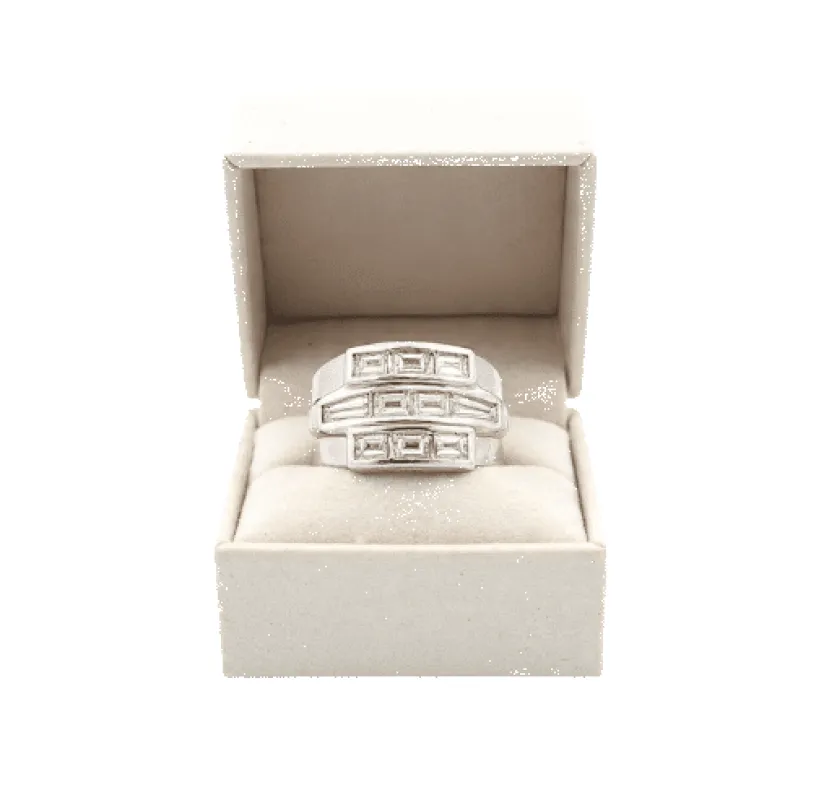 Anello a fascia en or blanc 18kt et diamants baguette sold by 58 Facettes