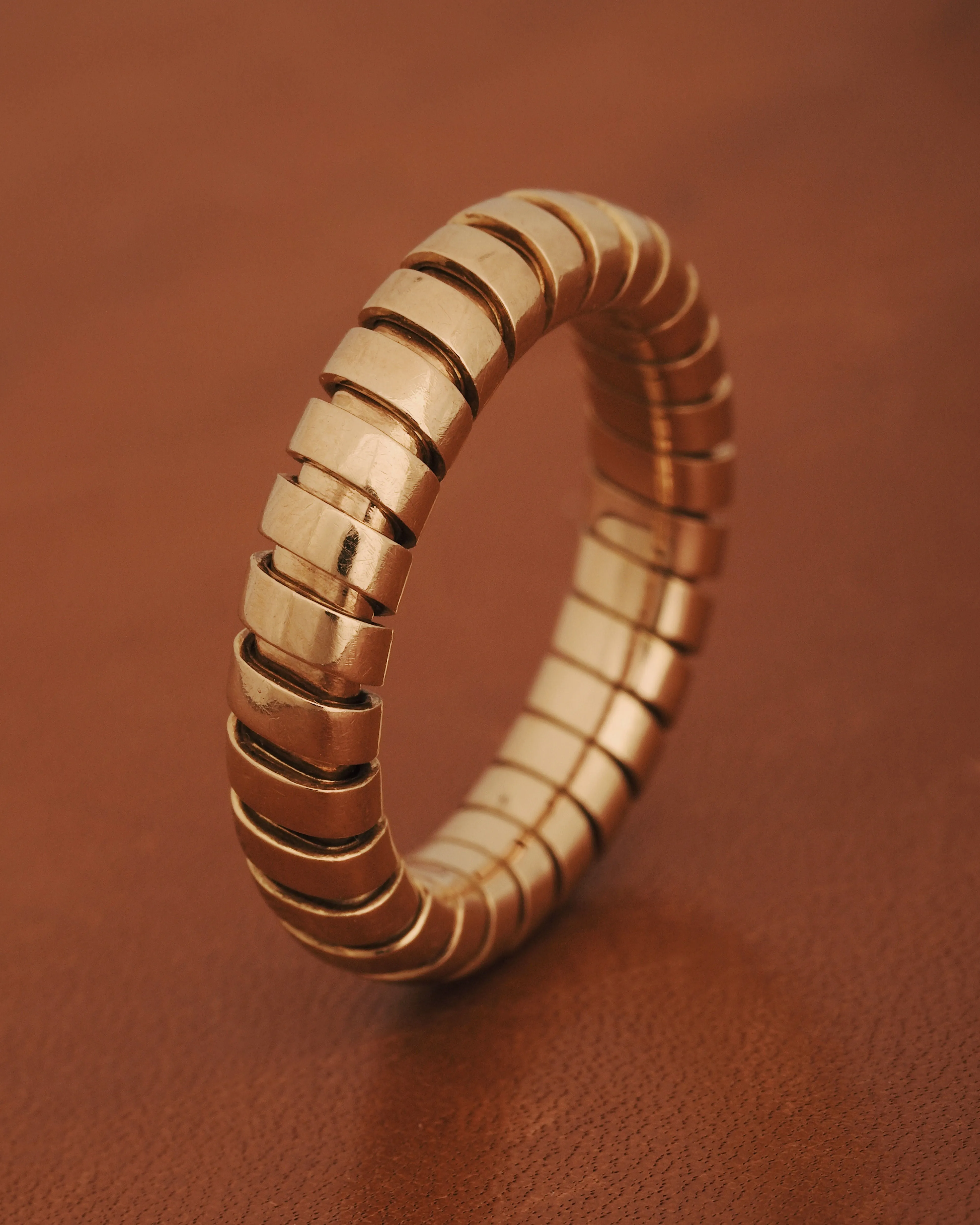 Bvlgari - Bague Tubogas en or jaune, vers 1980 sold by 58 Facettes product image thumbnail 3