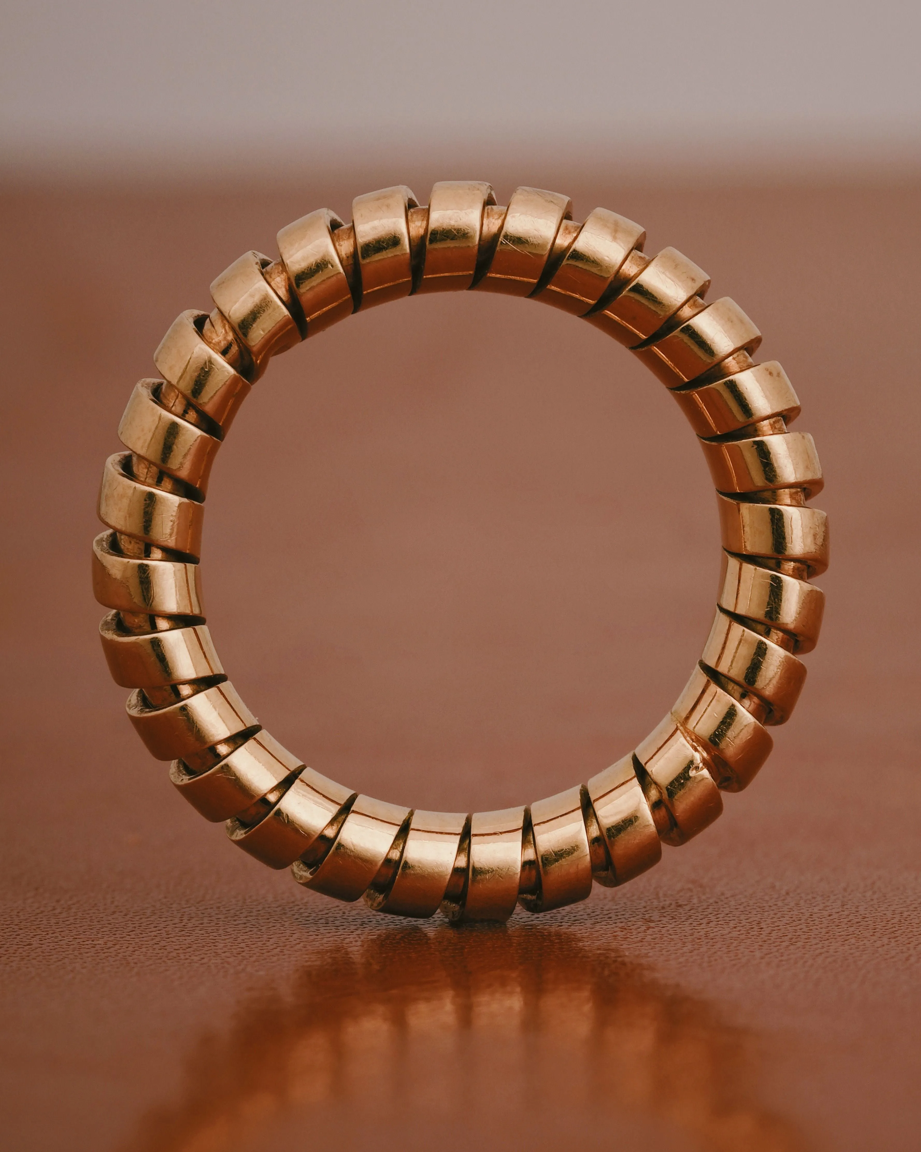 Bvlgari - Bague Tubogas en or jaune, vers 1980 sold by 58 Facettes product image thumbnail 5