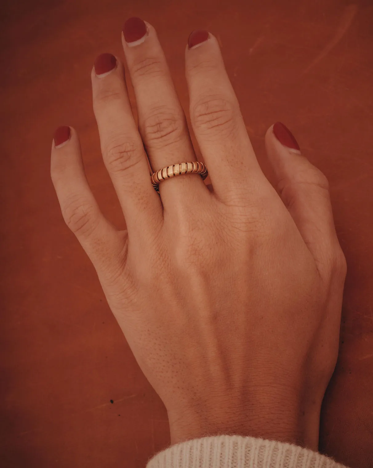 Bvlgari - Bague Tubogas en or jaune, vers 1980 sold by 58 Facettes product image thumbnail 2